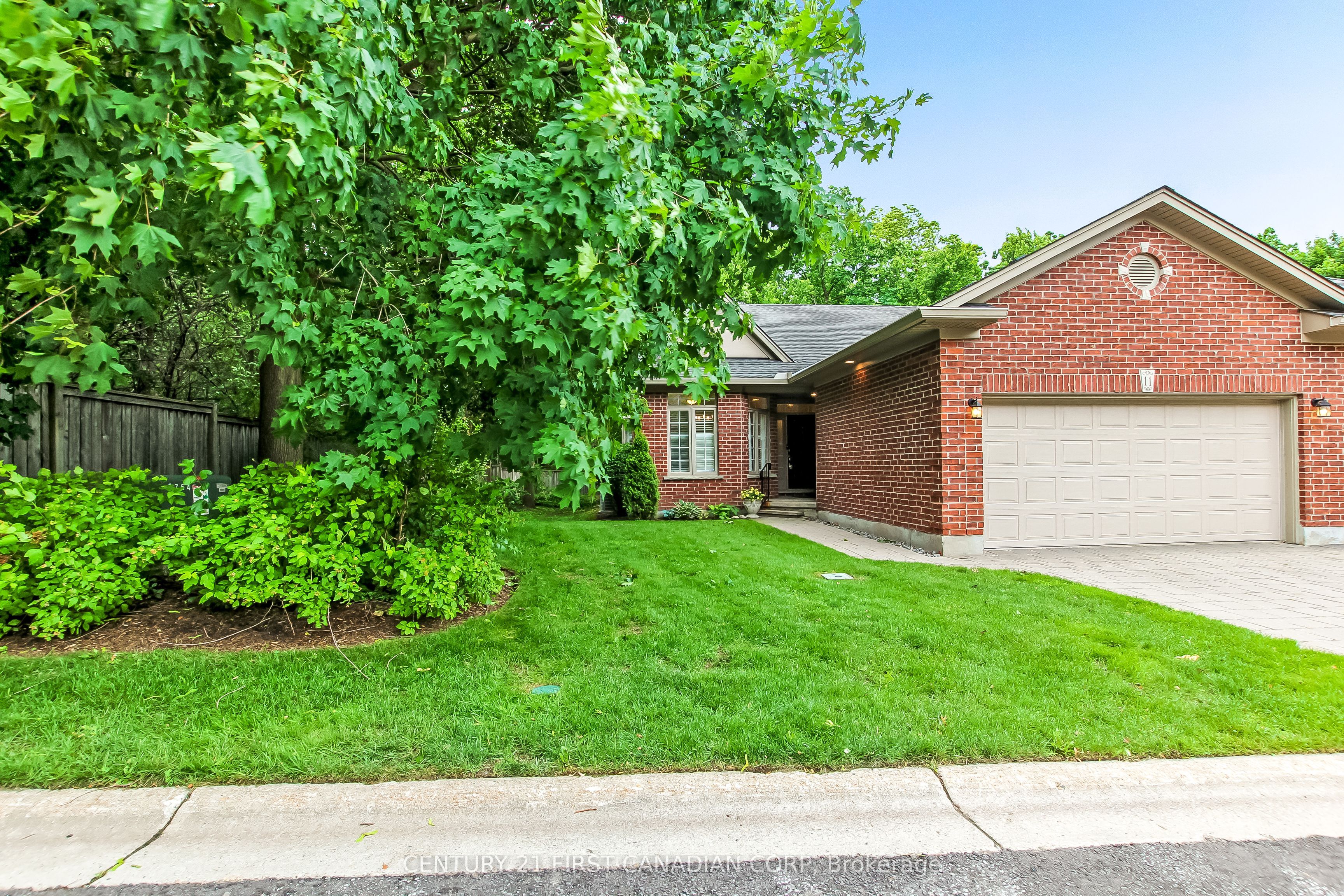 417 Hyde Park Road 11, London North, ON N6H 3R9 photo 3