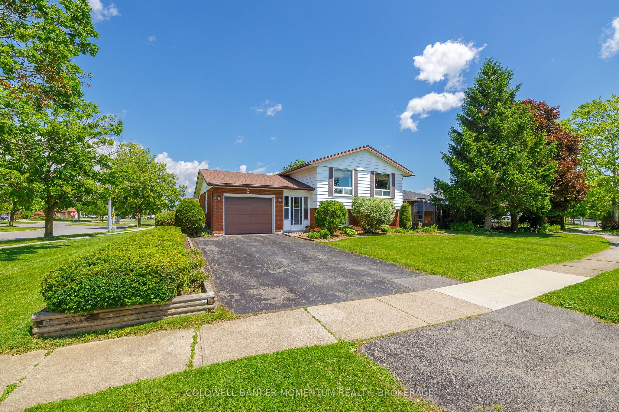2 Wychwood Road, Welland, ON L3C 5V3 photo 3