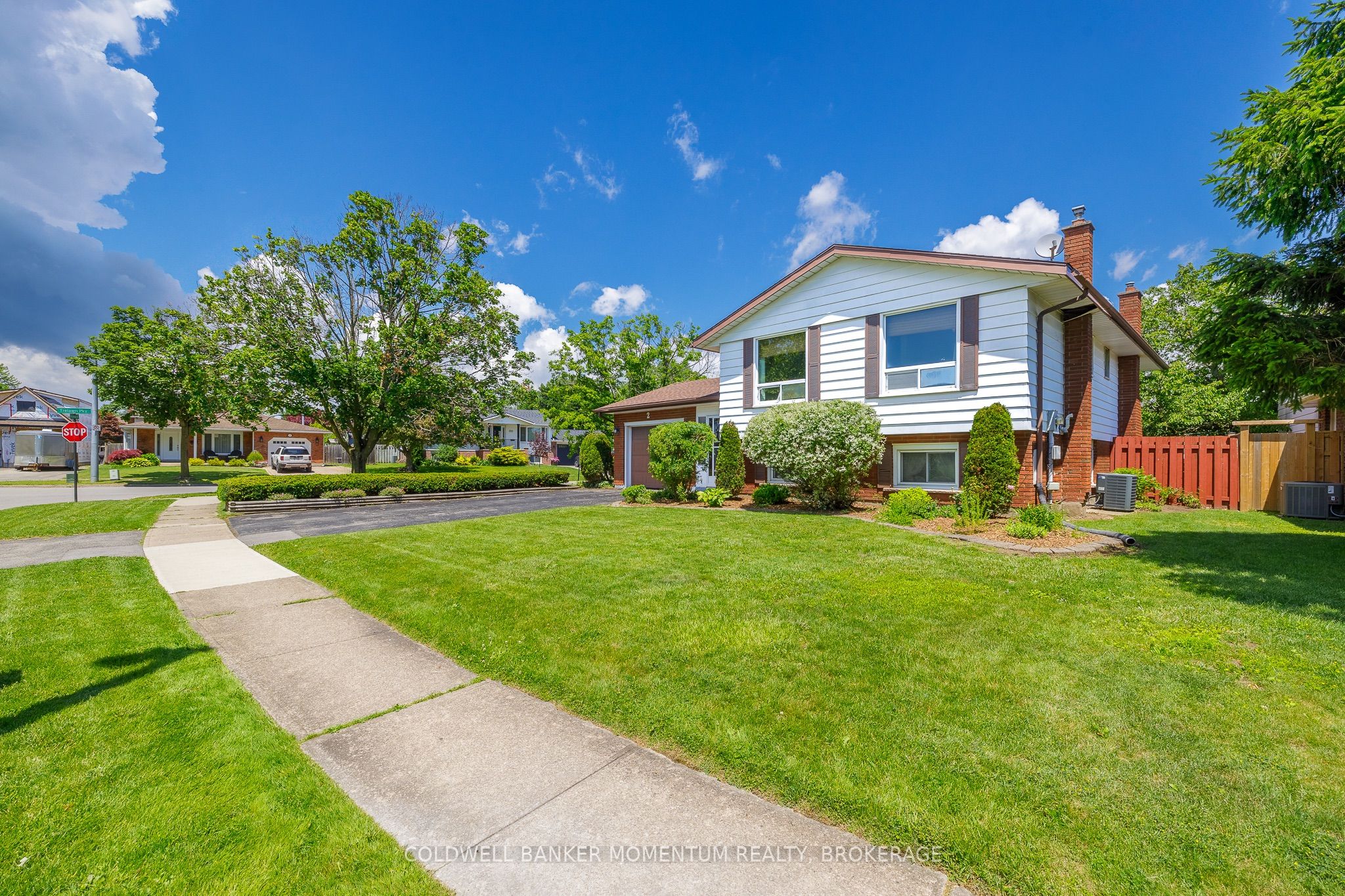 2 Wychwood Road, Welland, ON L3C 5V3 photo 5