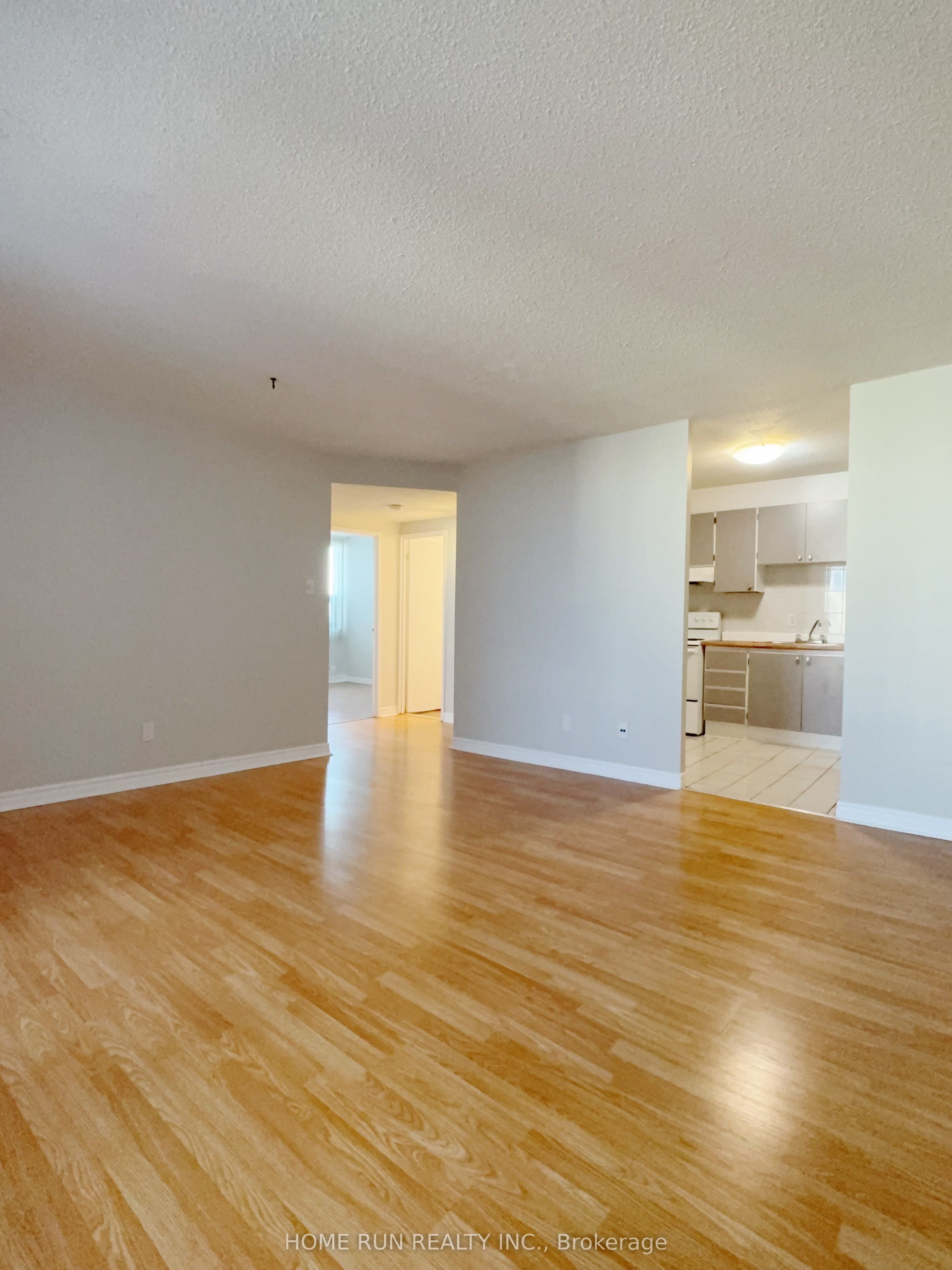 1380 Prince Of Wales Drive 1401, Mooneys Bay - Carleton Heights and Area, ON K2C 3N5 photo 3