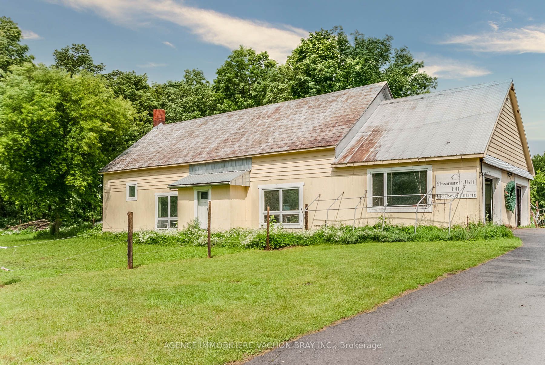 21481 Butternut Lane, South Glengarry, ON K0C 1Z0 photo 4