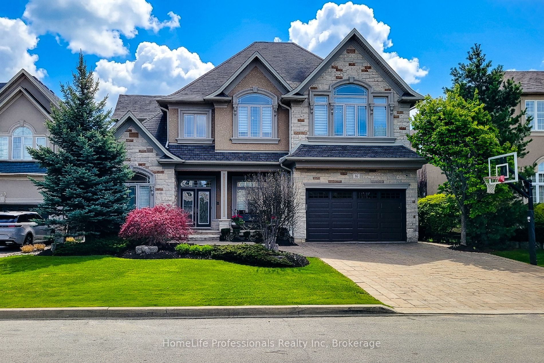 16 Berkshire Place, Hamilton, ON L9K 0A9 photo 3