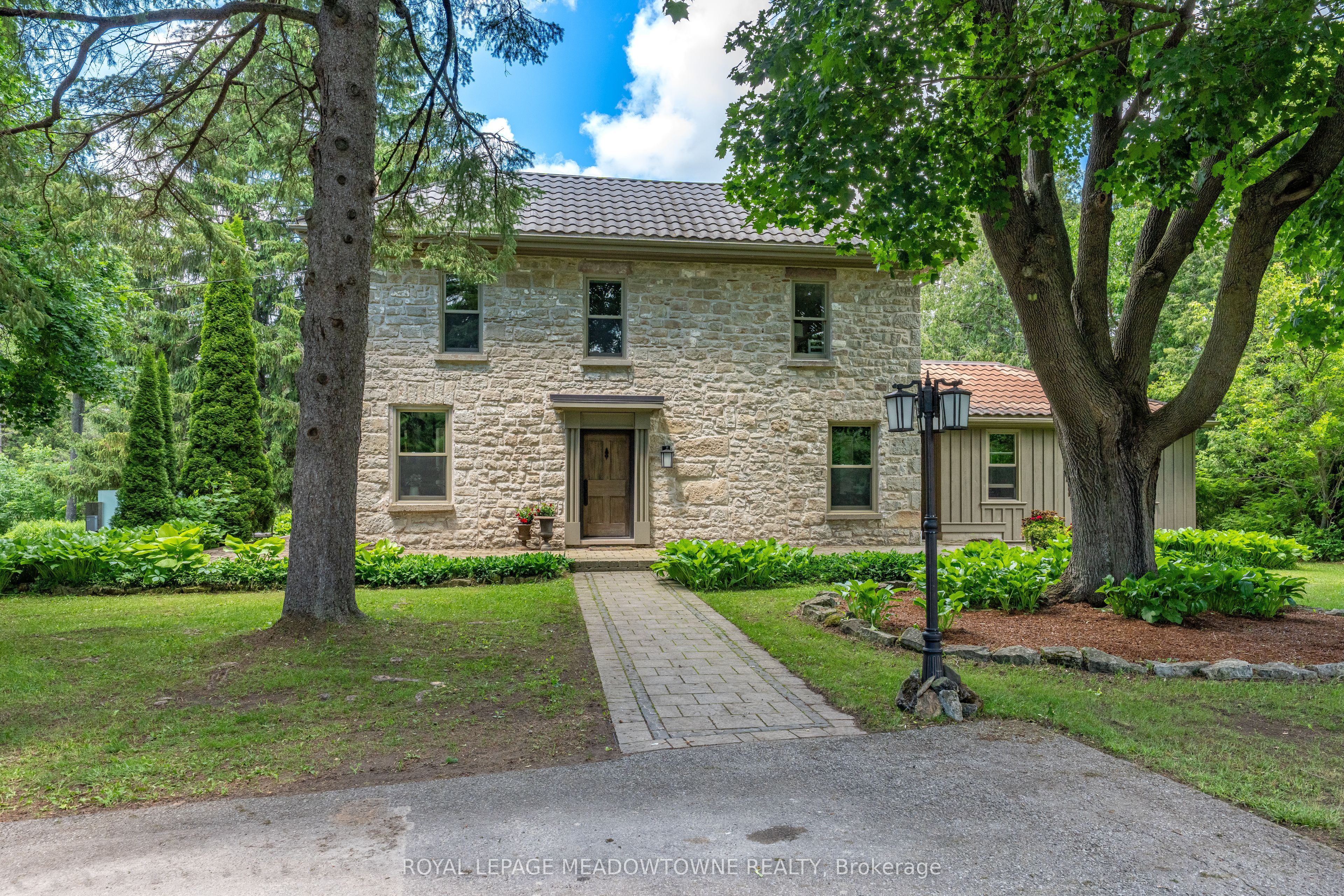 5405 Wellington Rd 52, Erin, ON N0B 1T0