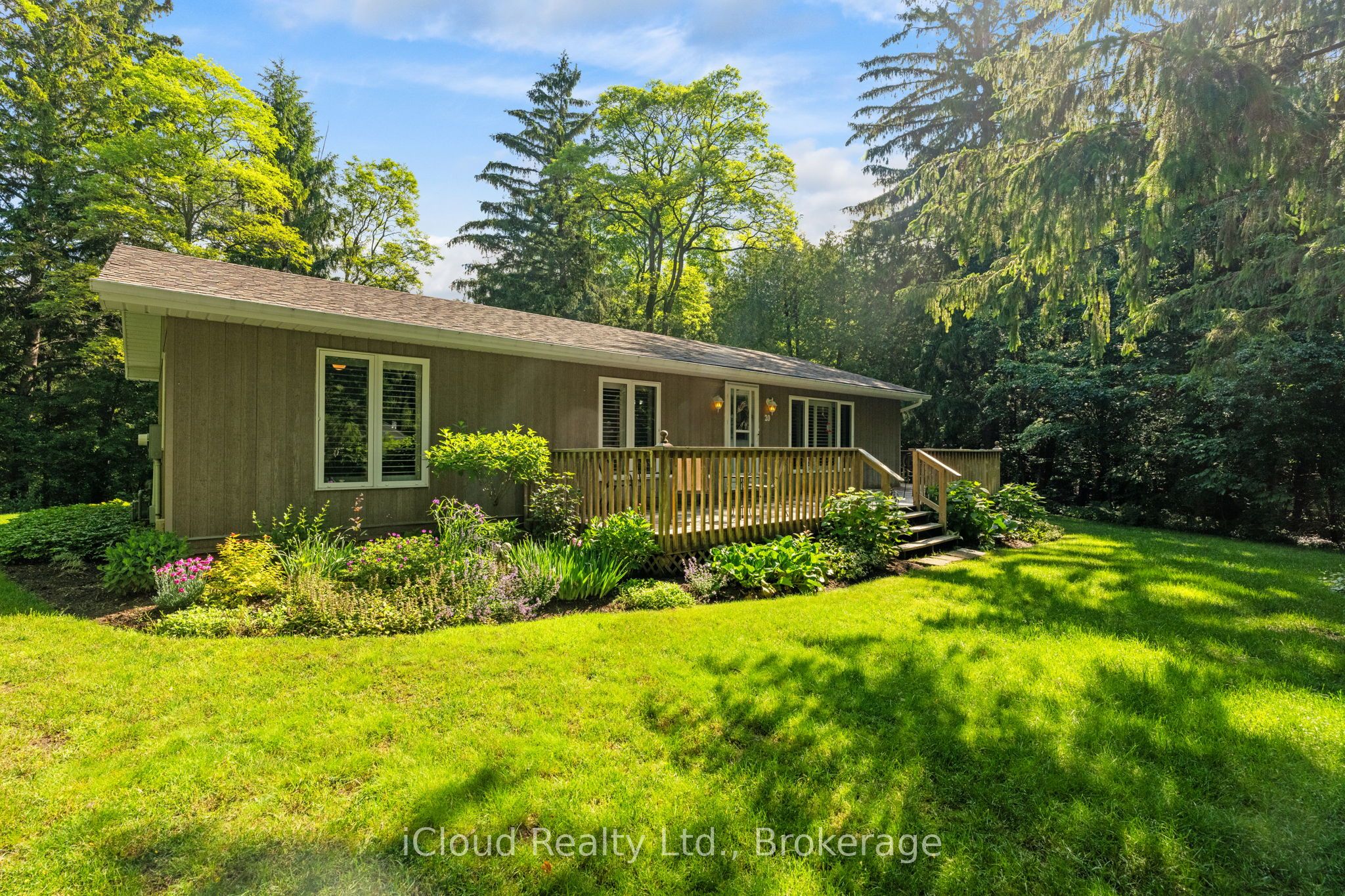 20 Mactavesh Crescent, Bluewater, ON N0M 1G0 photo 2