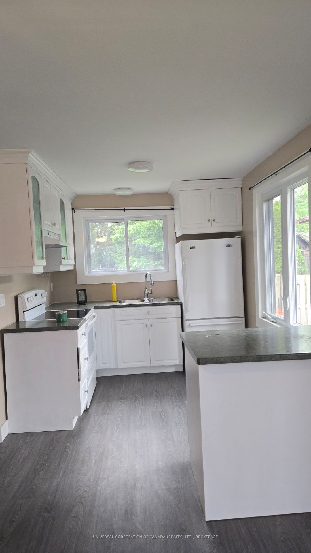 15 St.Andrew Street, Aylmer, ON N5H 2M9 photo 5
