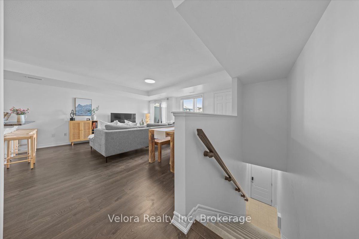 78 Lyrid Private, Barrhaven, ON K2J 6N3 photo 3