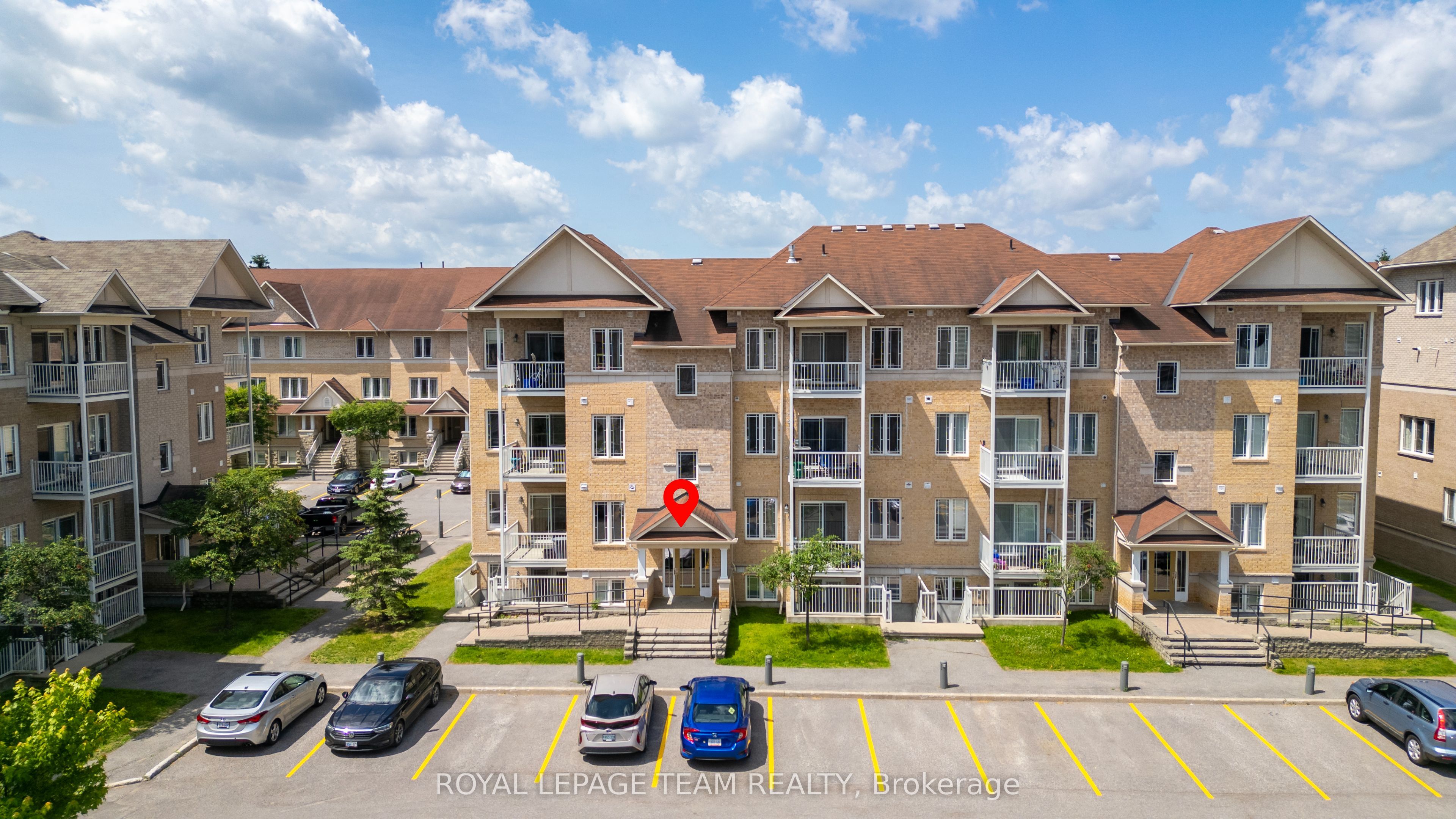 236 Paseo Private 2, South of Baseline to Knoxdale, ON K2G 4N7