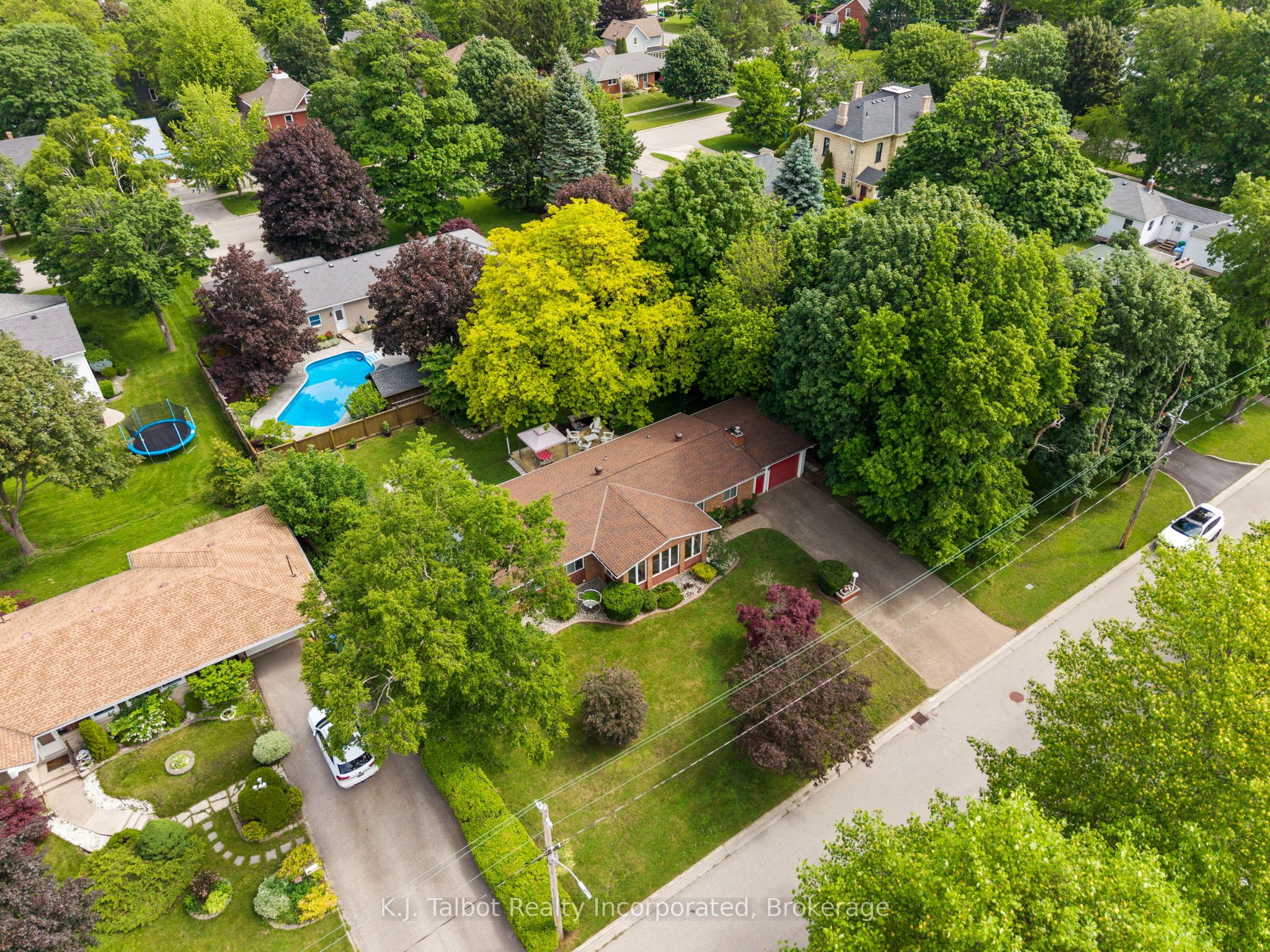 232 Picton Street W, Goderich, ON N7A 2C8 photo 4
