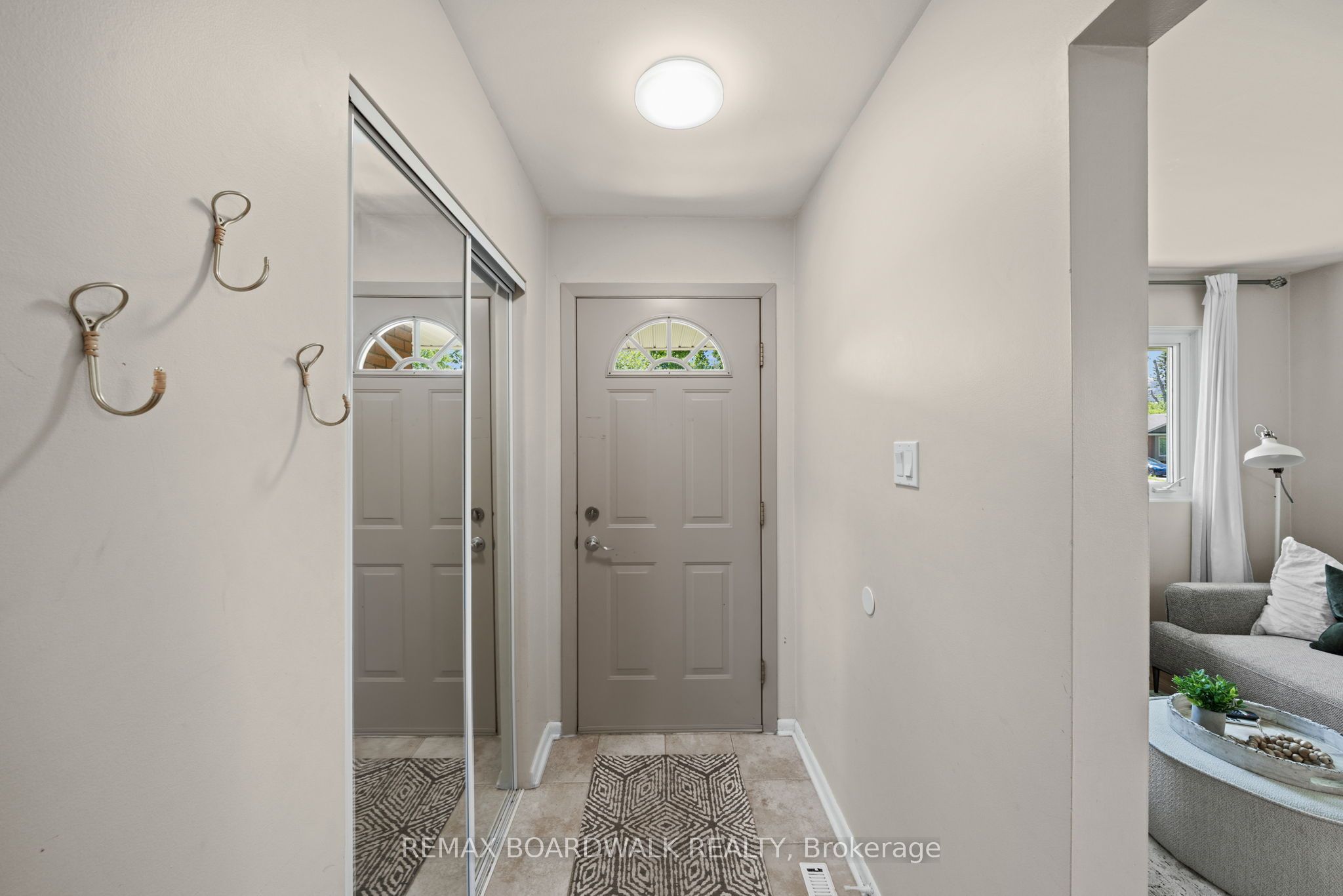 1311 Adirondack Drive, Parkway Park - Queensway Terrace S and Area, ON K2C 2V7 photo 5