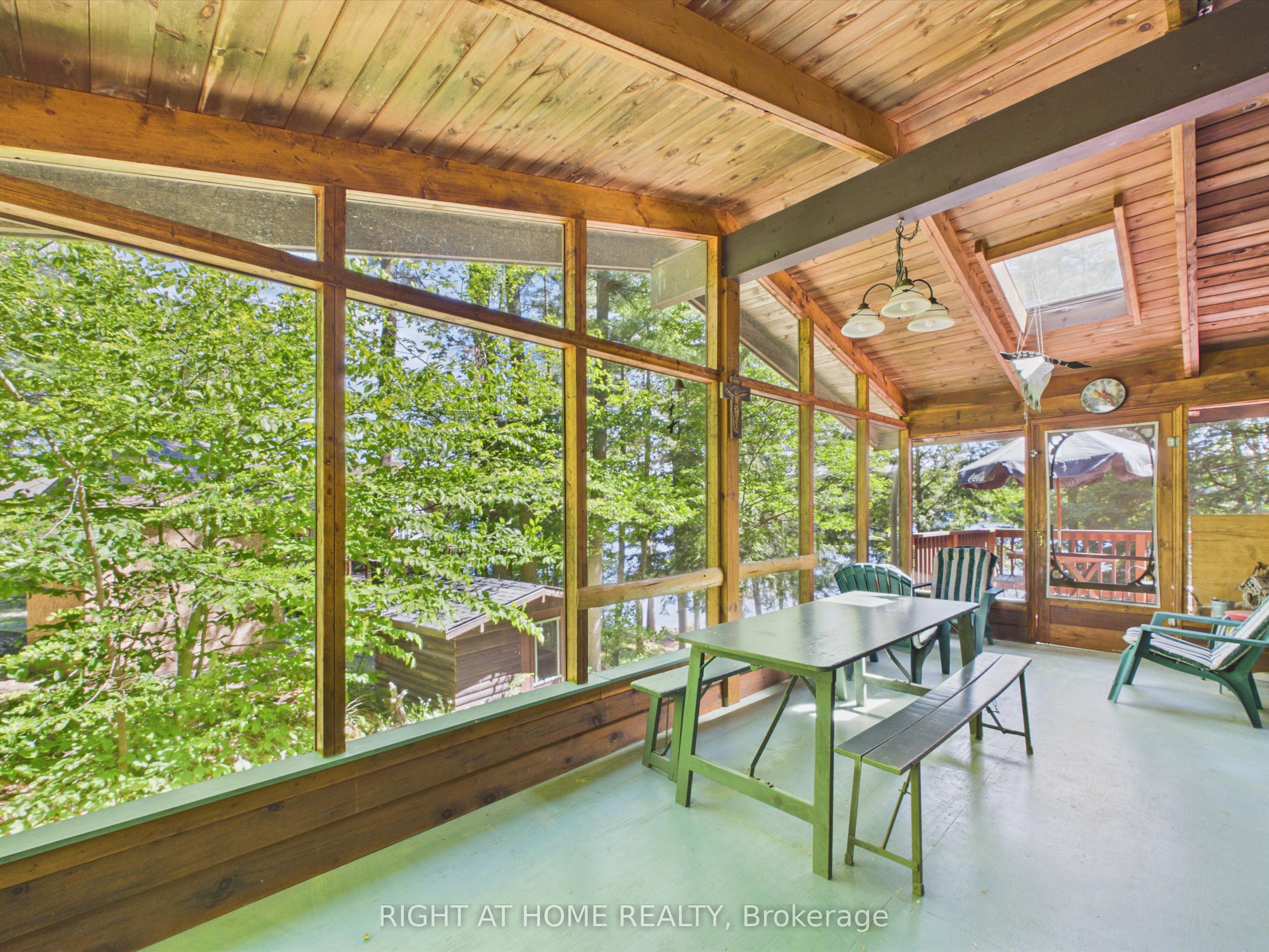 1527 Moon River Road, Muskoka Lakes, ON P0C 1H0 photo 5