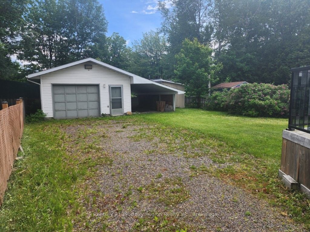 677 Tackaberry Drive, North Bay, ON P1B 8R1 photo 5