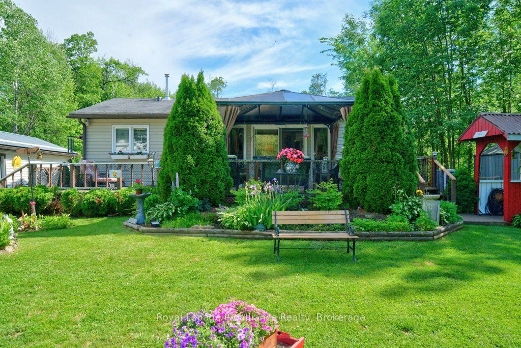 1012 Lakeshore Drive, Frontenac, ON K0H 1B0 photo 2