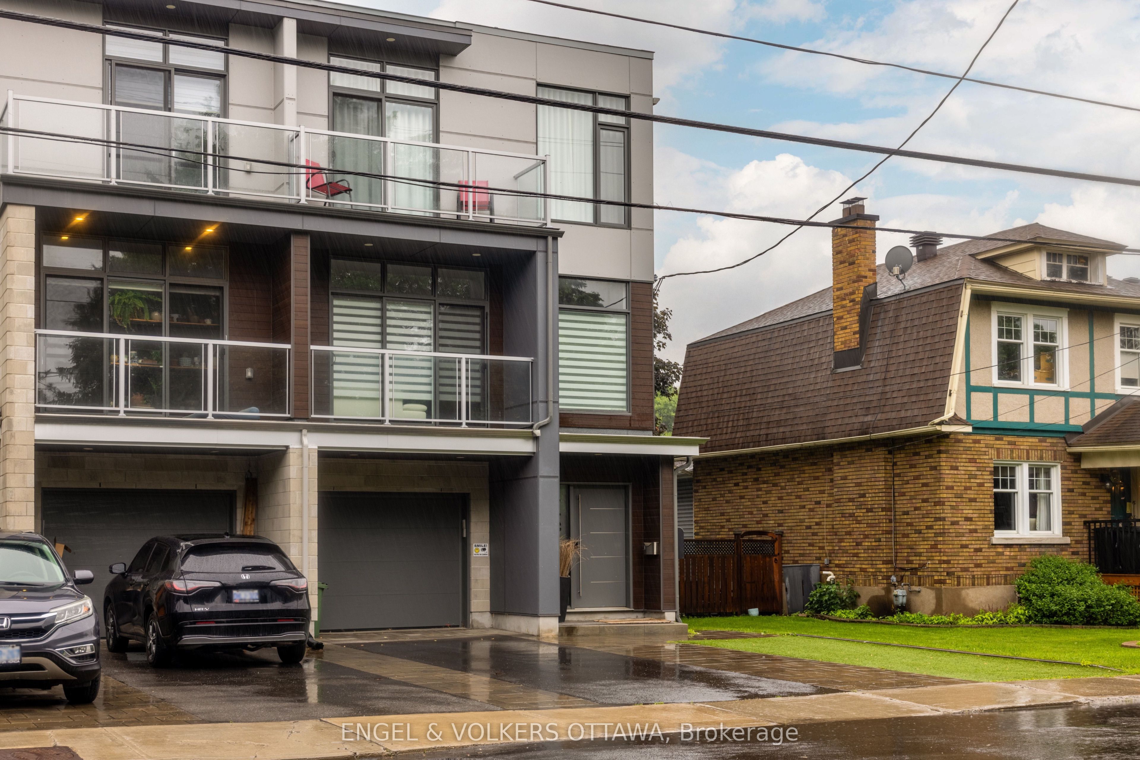 44 Byron Avenue D, Tunneys Pasture and Ottawa West, ON K1Y 3J1 photo 3