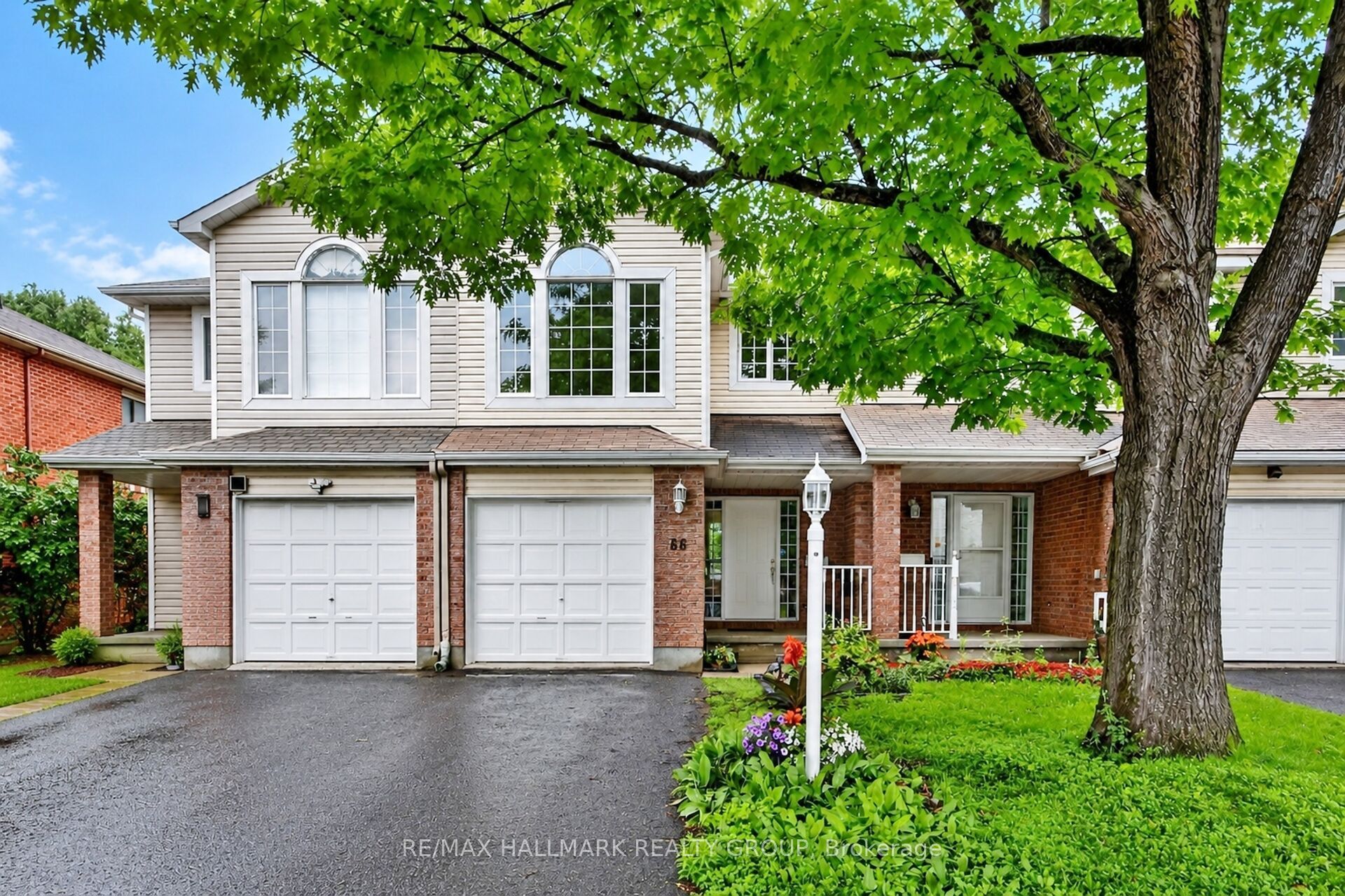 66 Woodgate Way, Barrhaven, ON K2J 4E6