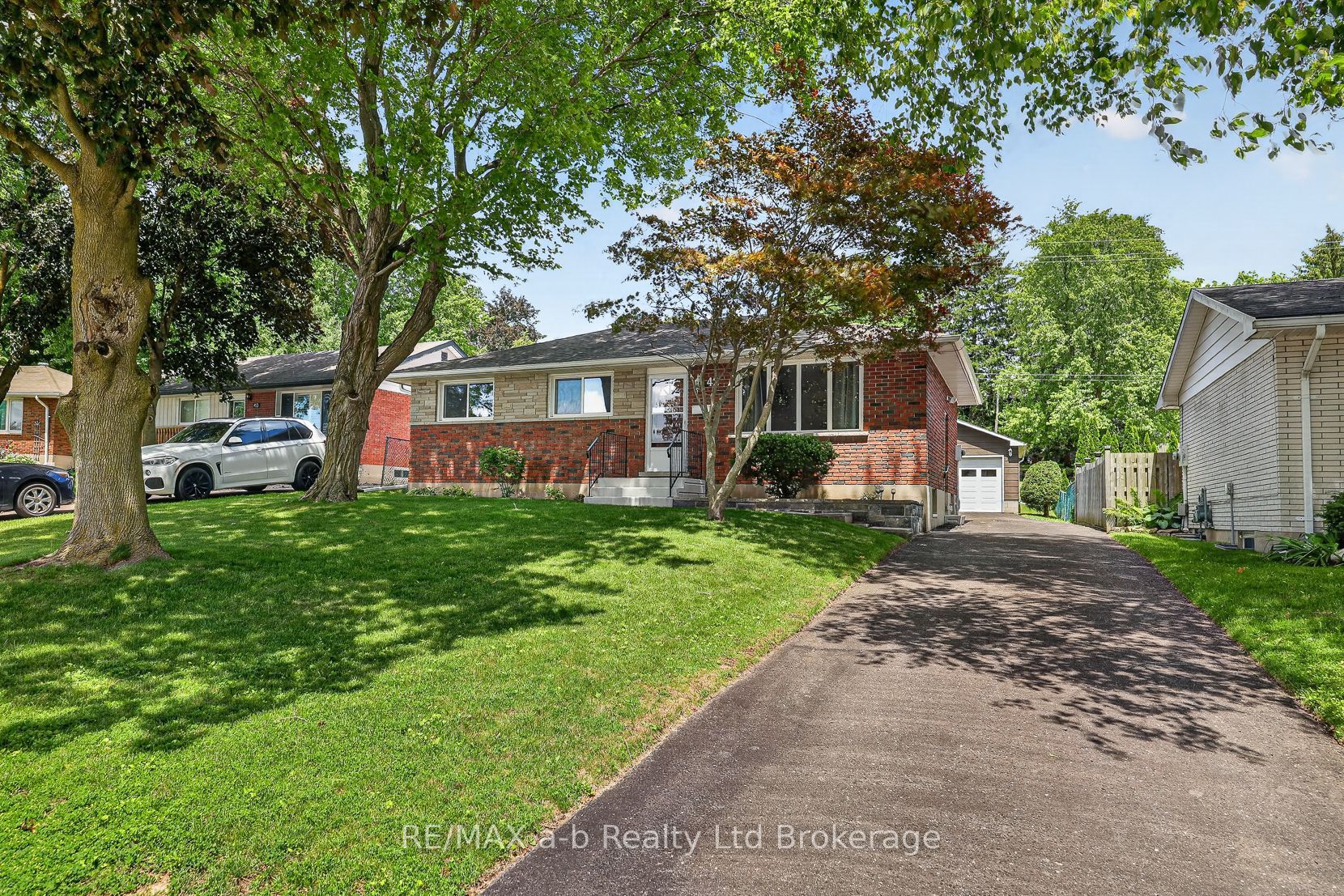 42 Princess Park Road, Ingersoll, ON N5C 1X8 photo 2