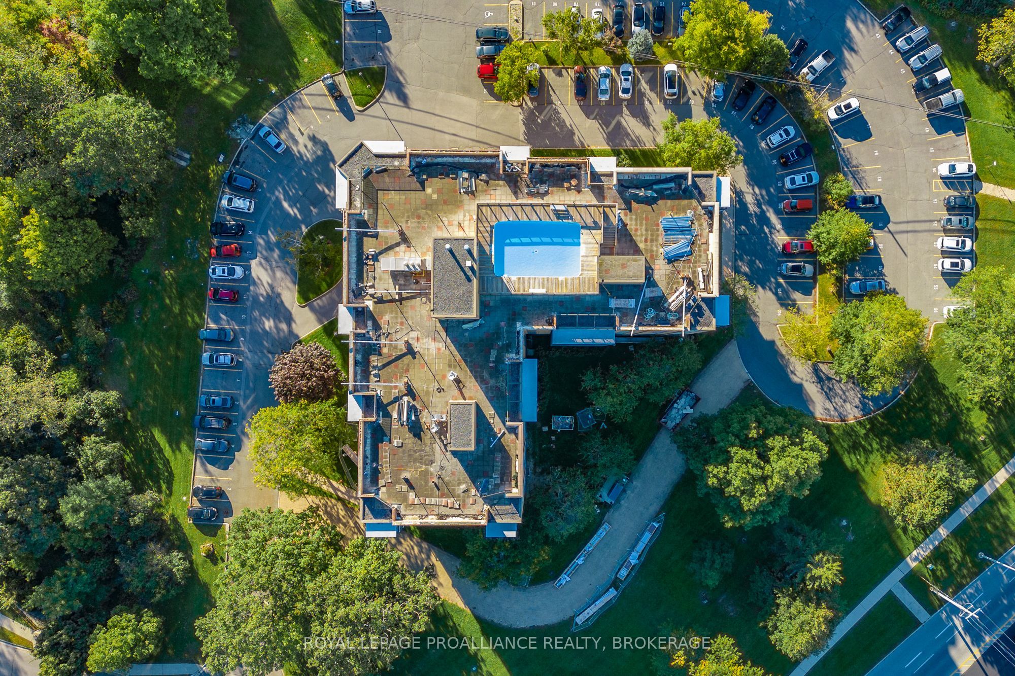 120 Barrett Court 606, Kingston, ON K7L 5H6 photo 4