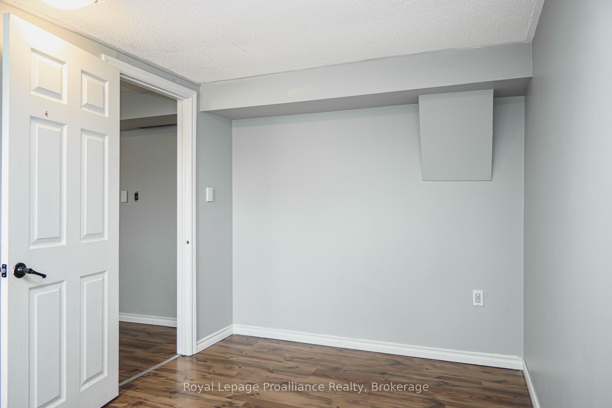 21 Pepper Avenue, Belleville, ON K8P 4R2 photo 5