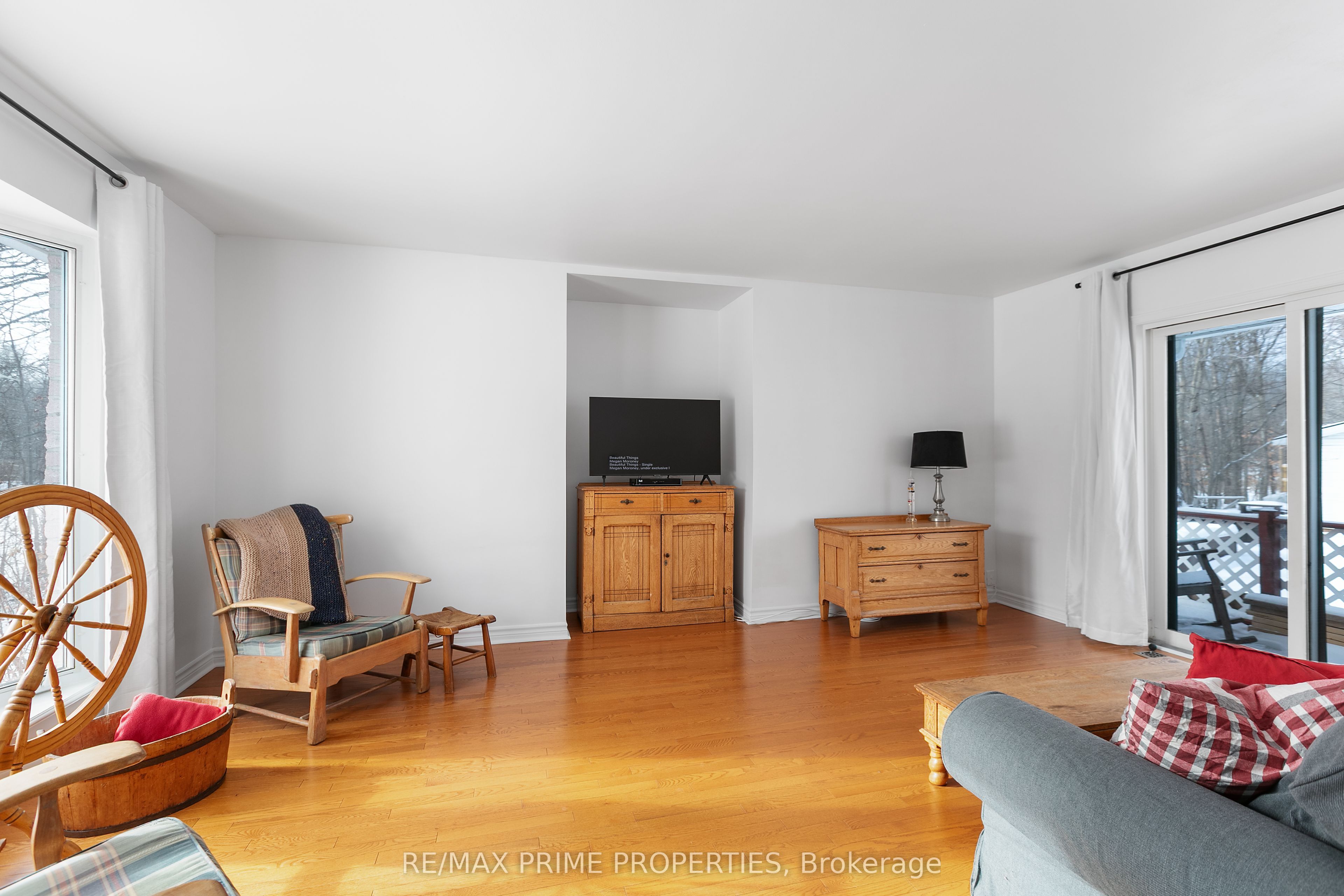 13475 CRUMP Road, North Dundas, ON K0C 1H0 photo 4