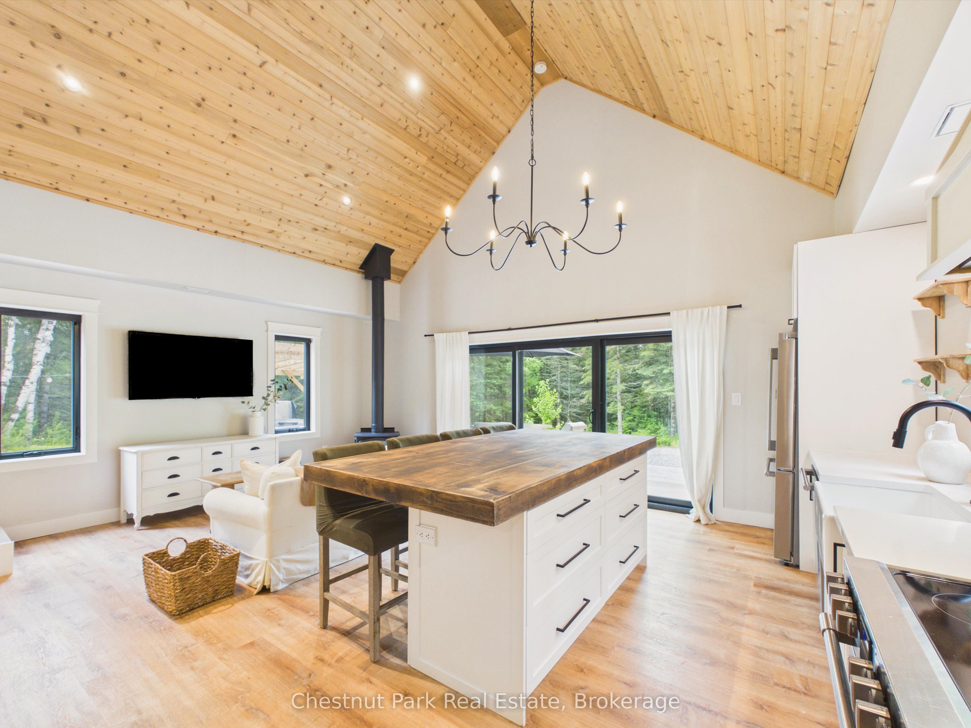 622 Fish Lake Road, Huntsville, ON P1H 2J6 photo 5