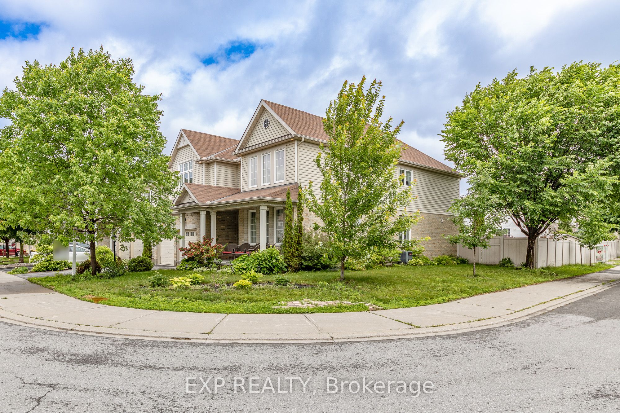 167 Chenoa Way, Barrhaven, ON K2J 0W8 photo 2