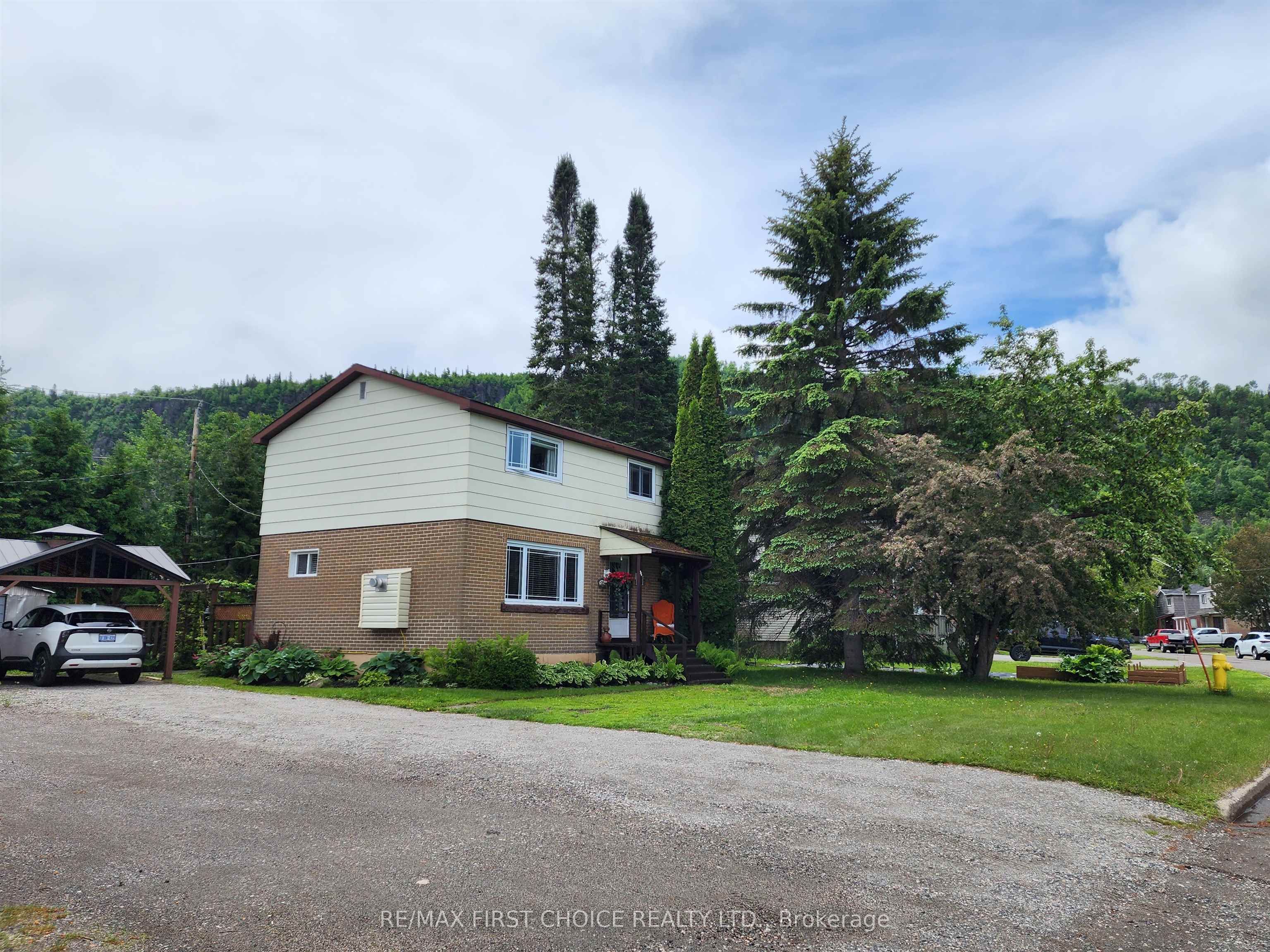 96 Stadler Avenue, Red Rock, ON P0T 2P0 photo 4