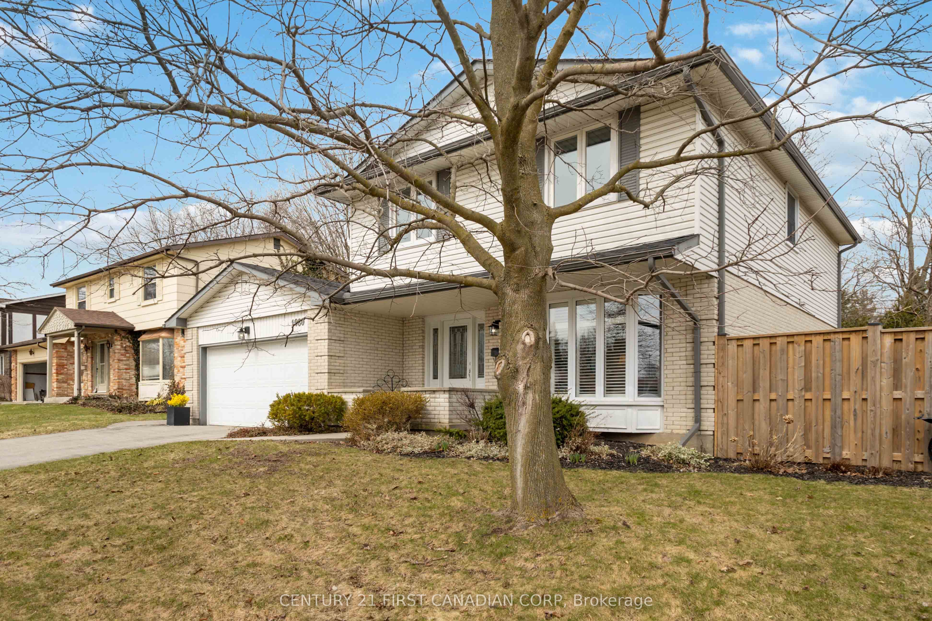 1080 Viscount Road, London South, ON N6K 1H8 photo 2