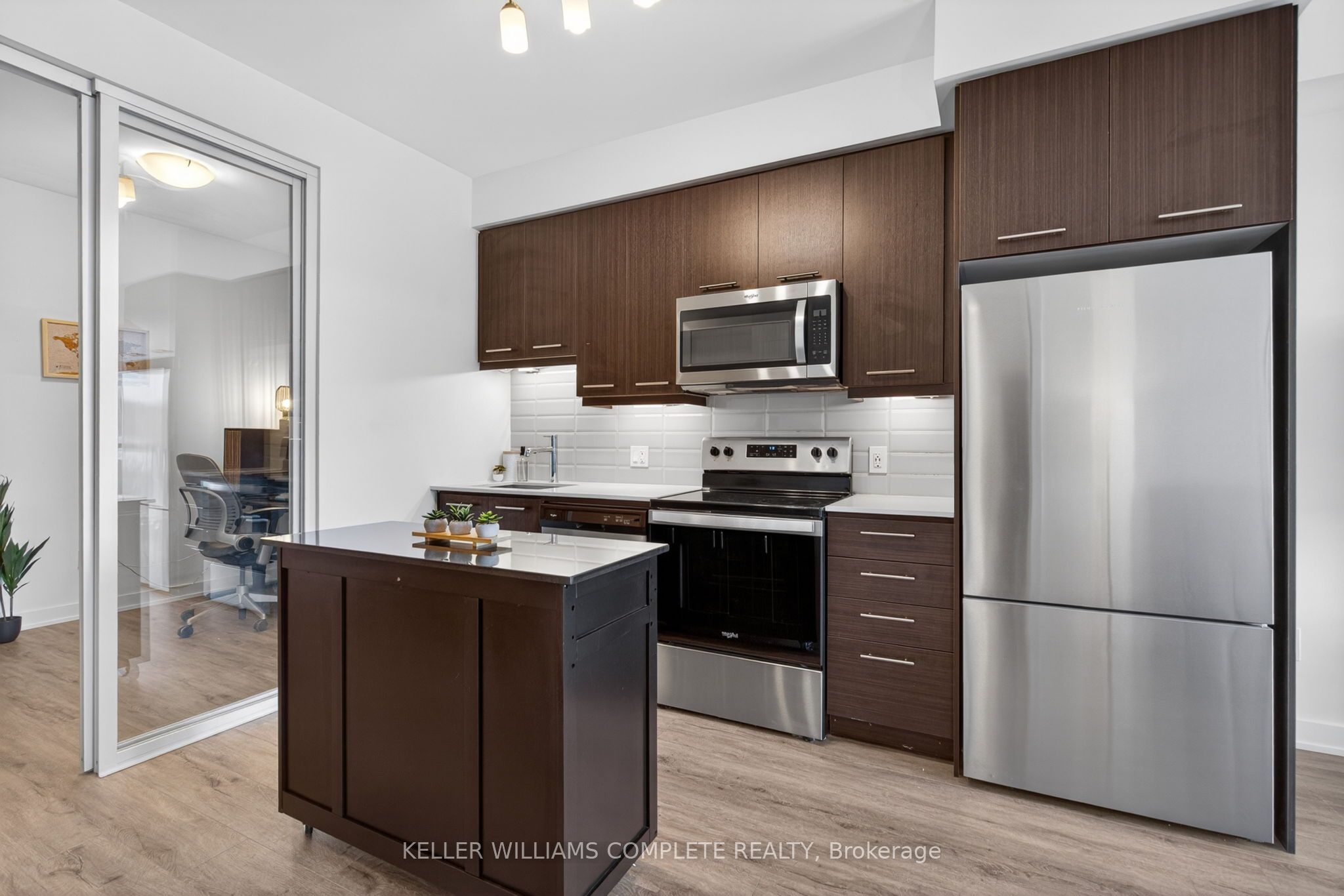 385 Winston Road Unit 501, Grimsby, ON L3M 4E8 photo 5
