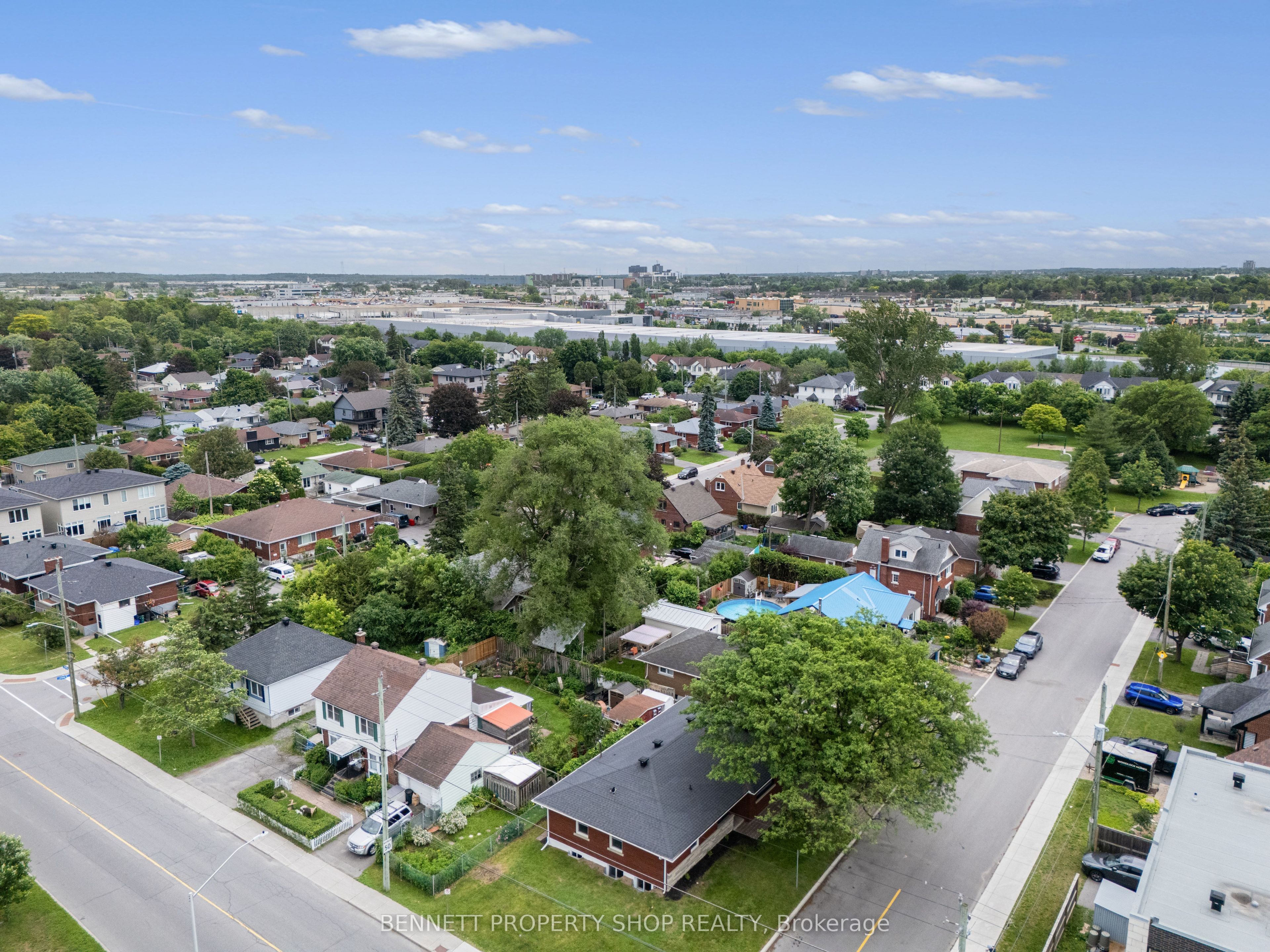 1305 Avenue N Avenue, Alta Vista and Area, ON K1G 0A7 photo 4