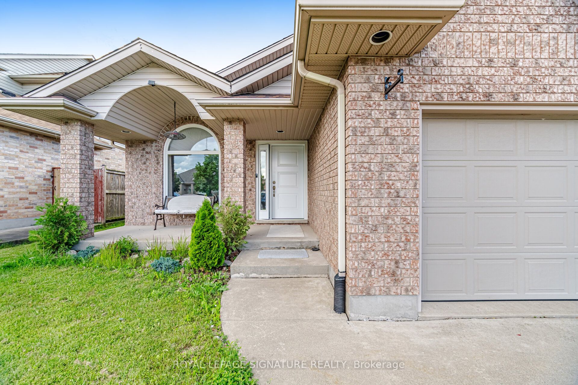 7109 Parkside Road, Niagara Falls, ON L2H 3L6 photo 3