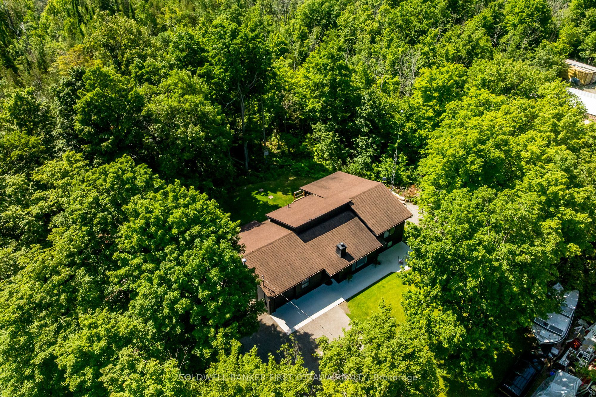 6779 Roger Stevens Drive, Montague, ON K7A 4S6 photo 2