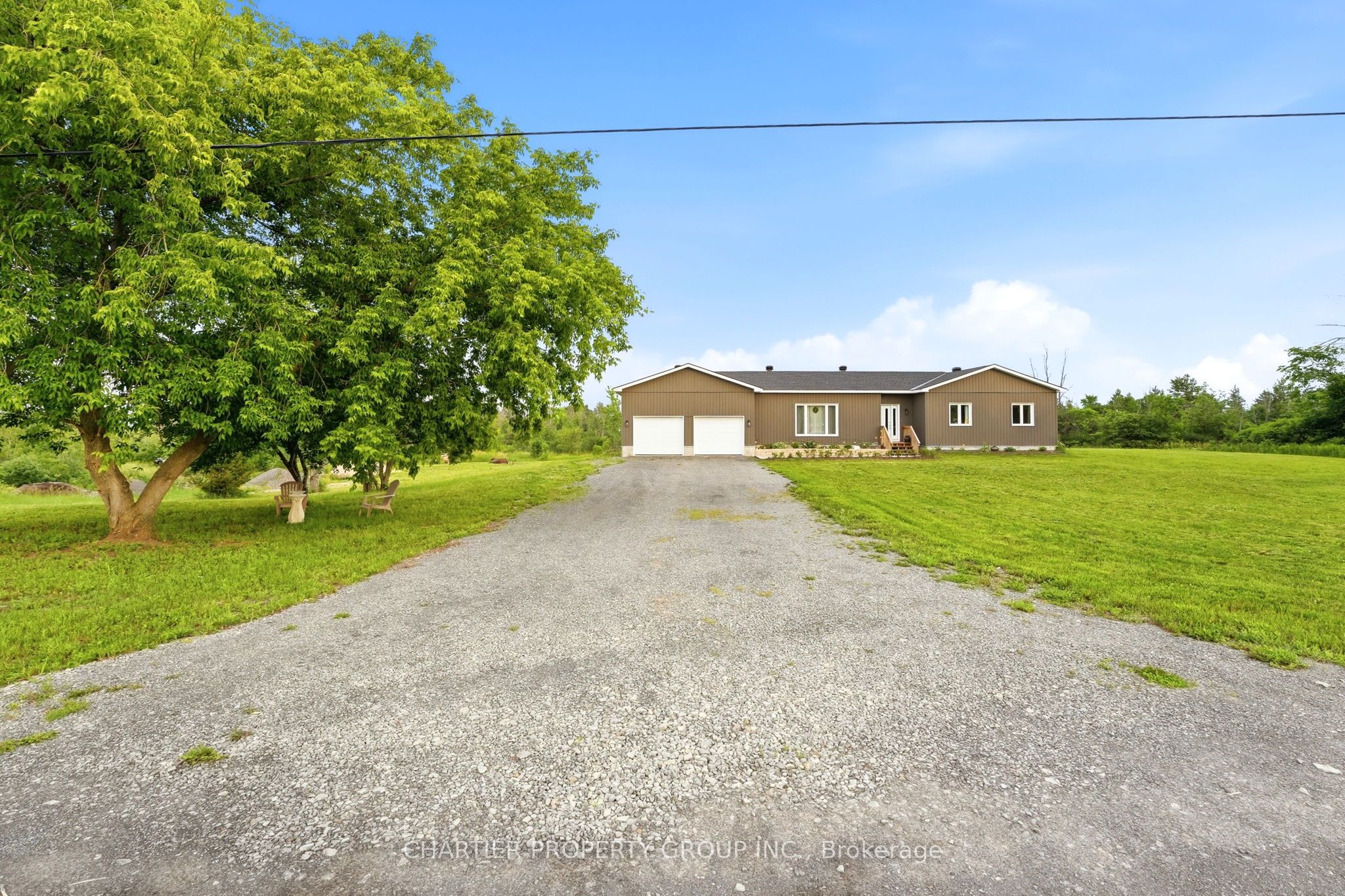 10664 Blaine Road, North Dundas, ON K0E 1S0 photo 2