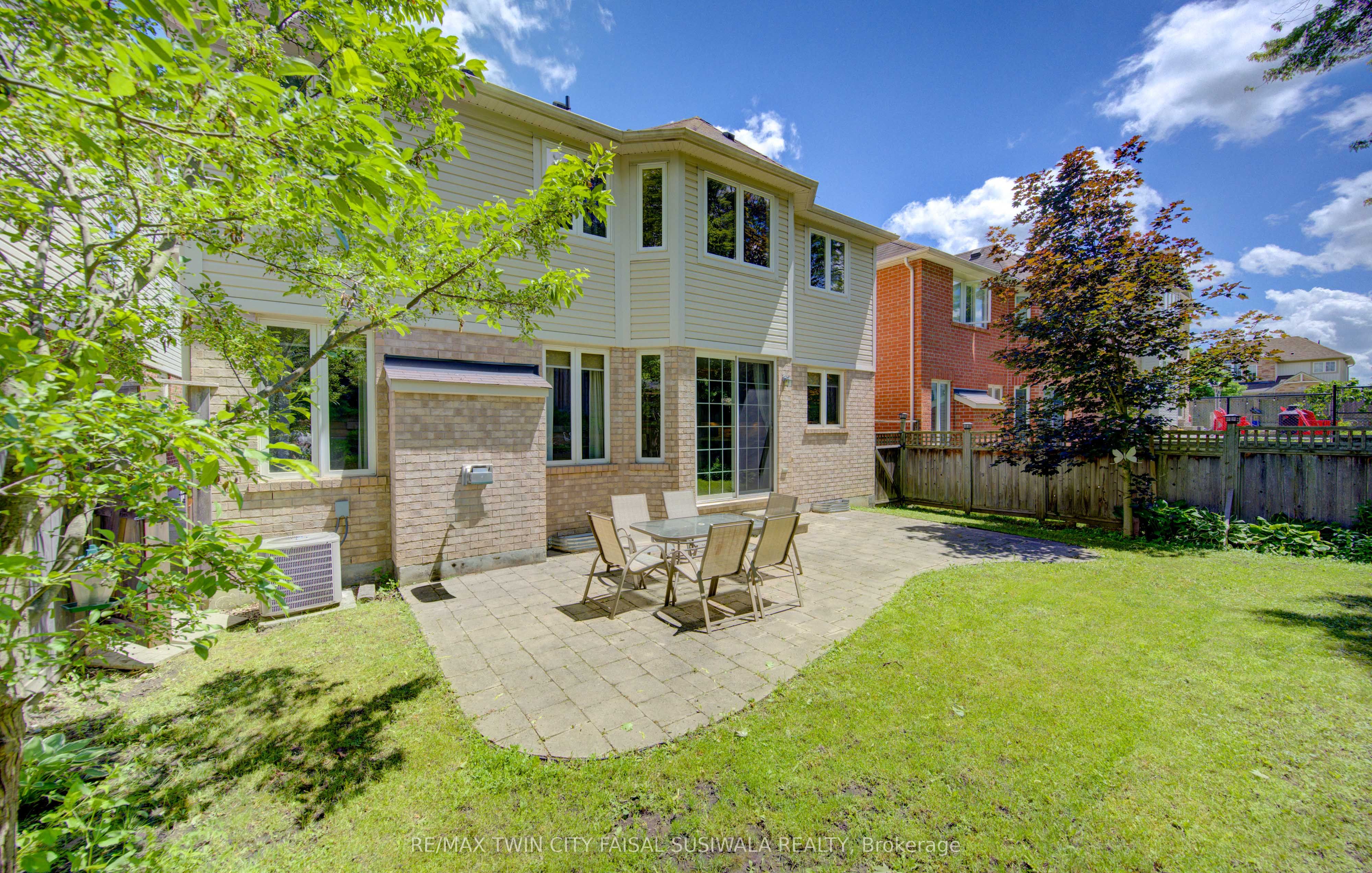 184 Fletcher Circle, Cambridge, ON N3C 0B5 photo 3