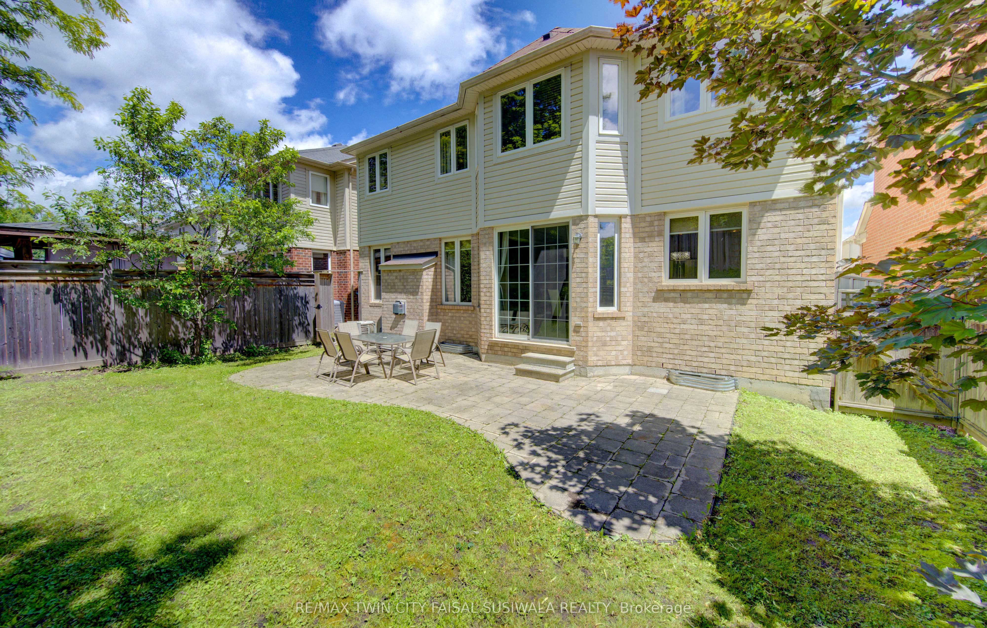 184 Fletcher Circle, Cambridge, ON N3C 0B5 photo 4