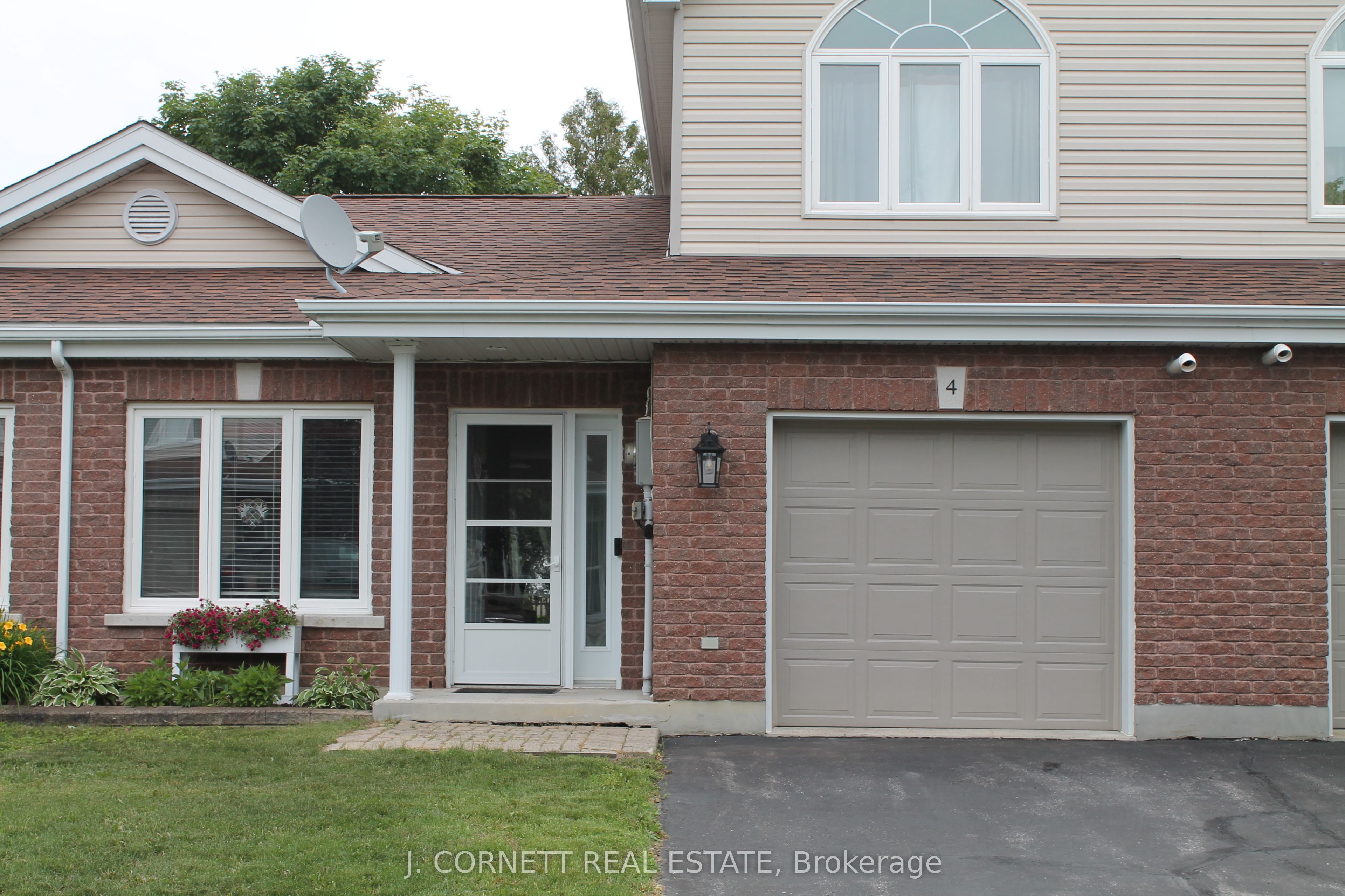 3 Maple Street N 4, South Stormont, ON K0C 1M0