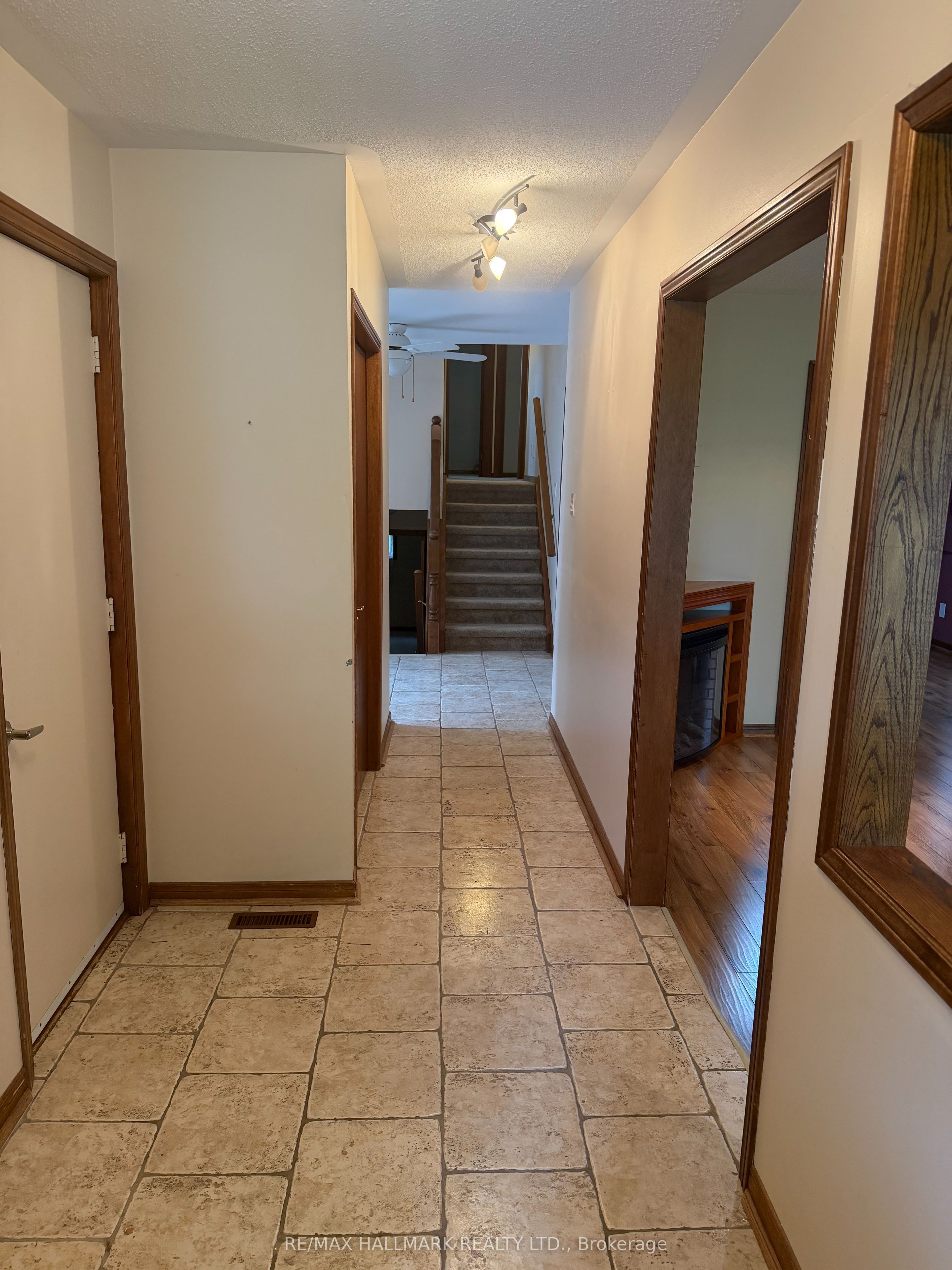 75 GOLFVIEW Crescent, London South, ON N6C 5N4 photo 4
