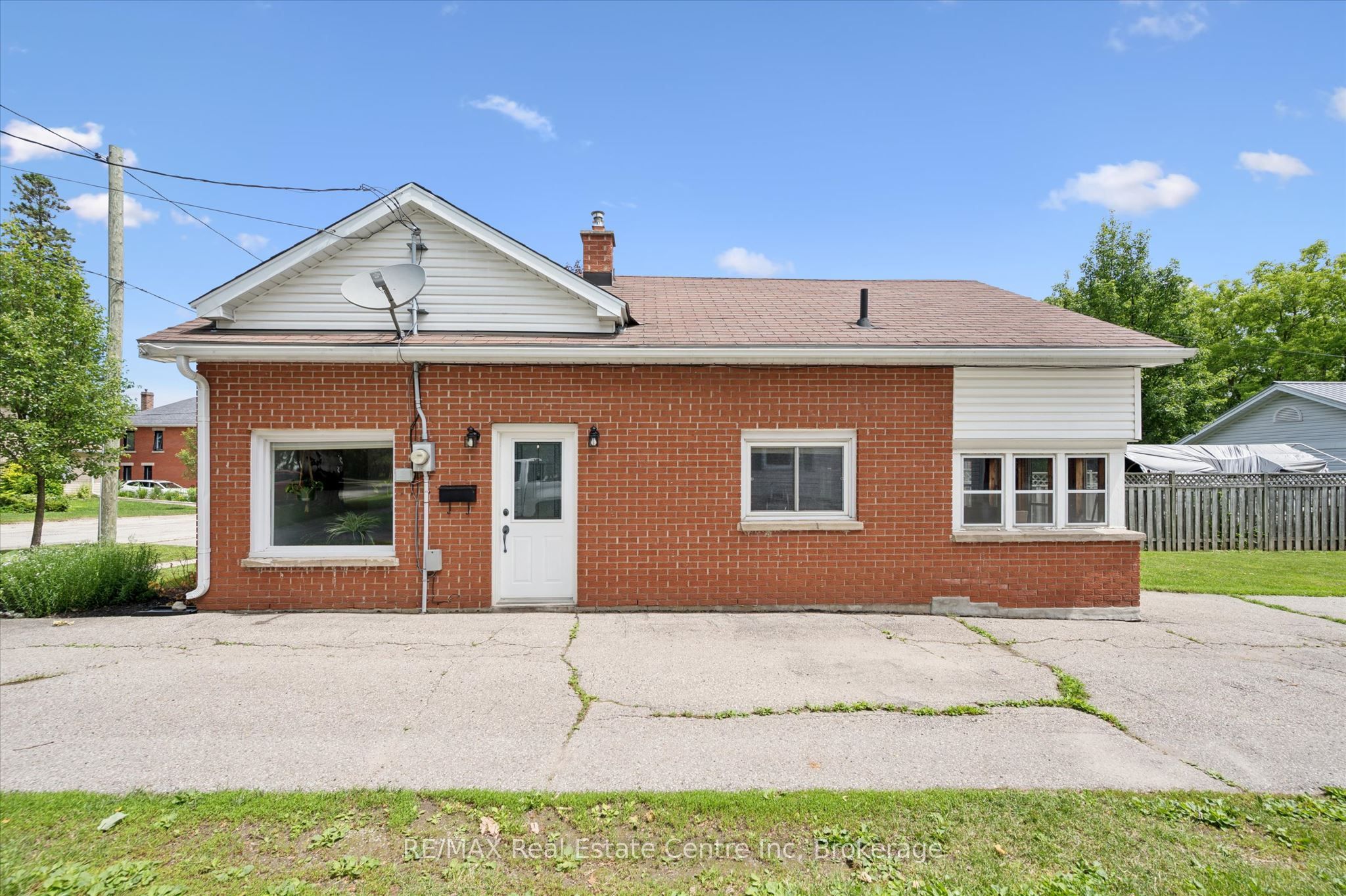 250 St George Street E, Centre Wellington, ON N1M 1K4 photo 3