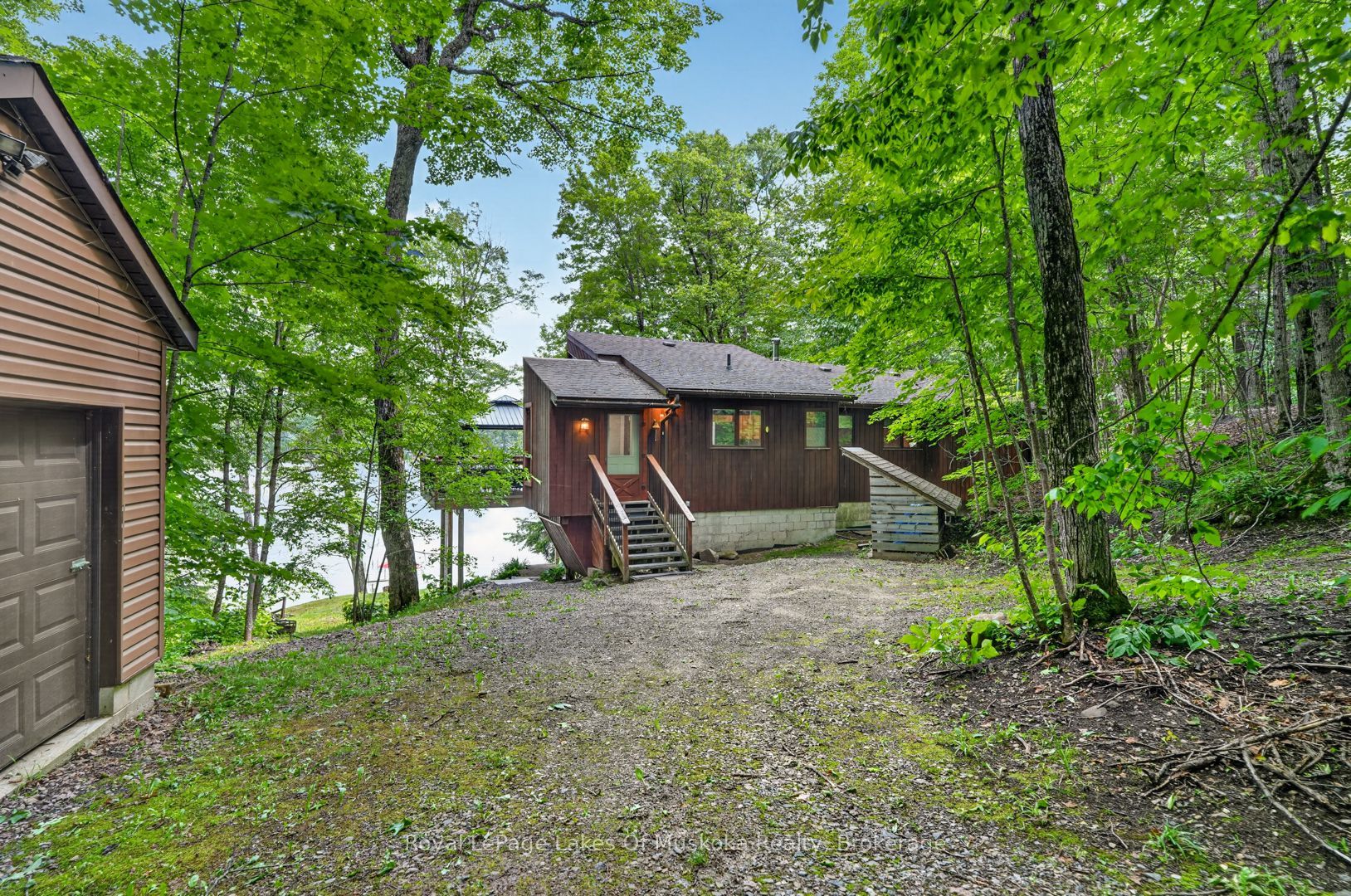 1008 Seven Dwarfs Crescent, Bracebridge, ON P1L 1X1 photo 2