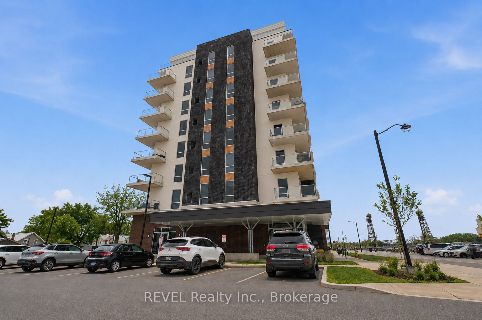 118 West Street 605, Port Colborne, ON L3K 4C9 photo 4