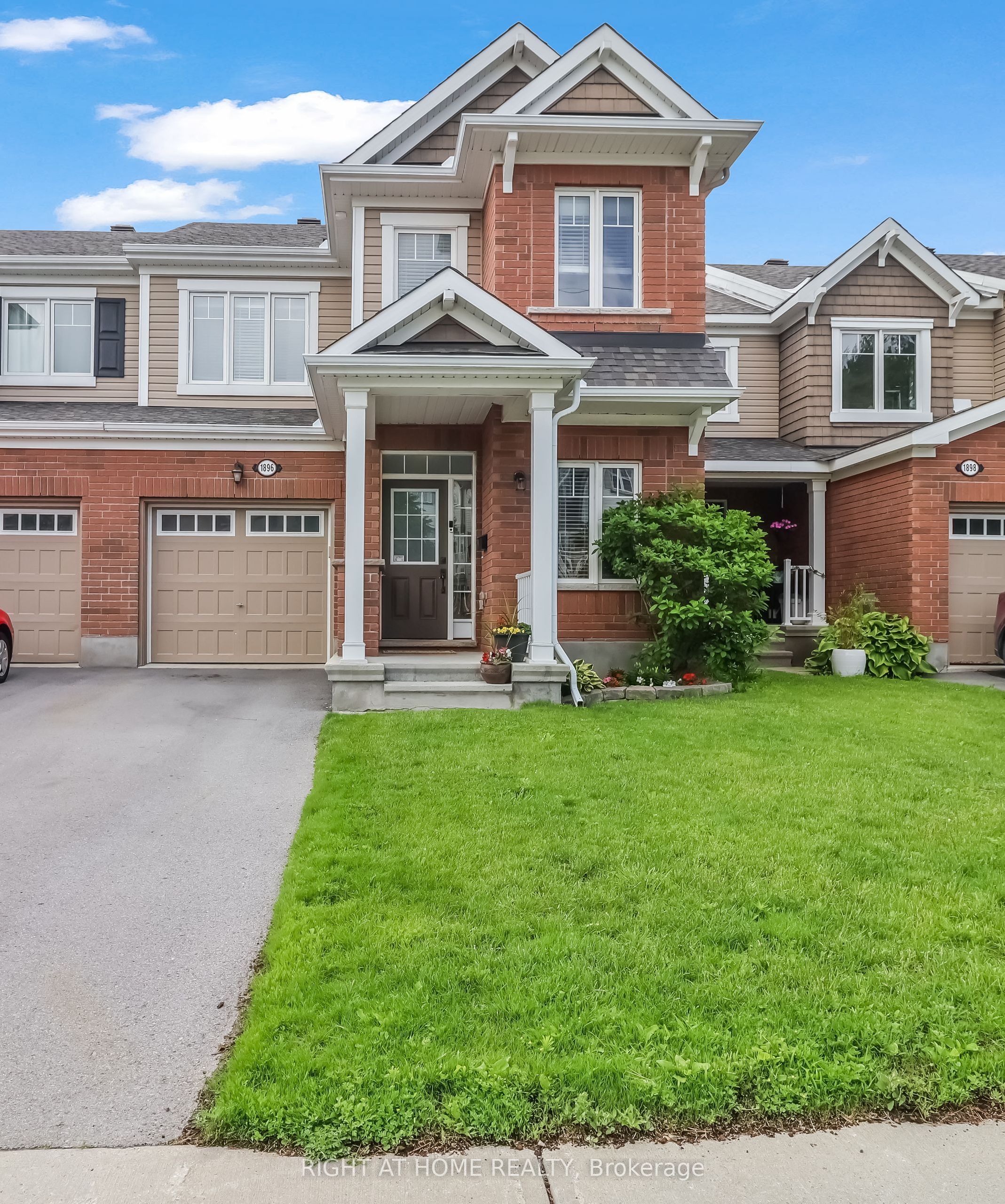 1896 MAPLE GROVE Road, Stittsville - Munster - Richmond, ON K2S 0W6