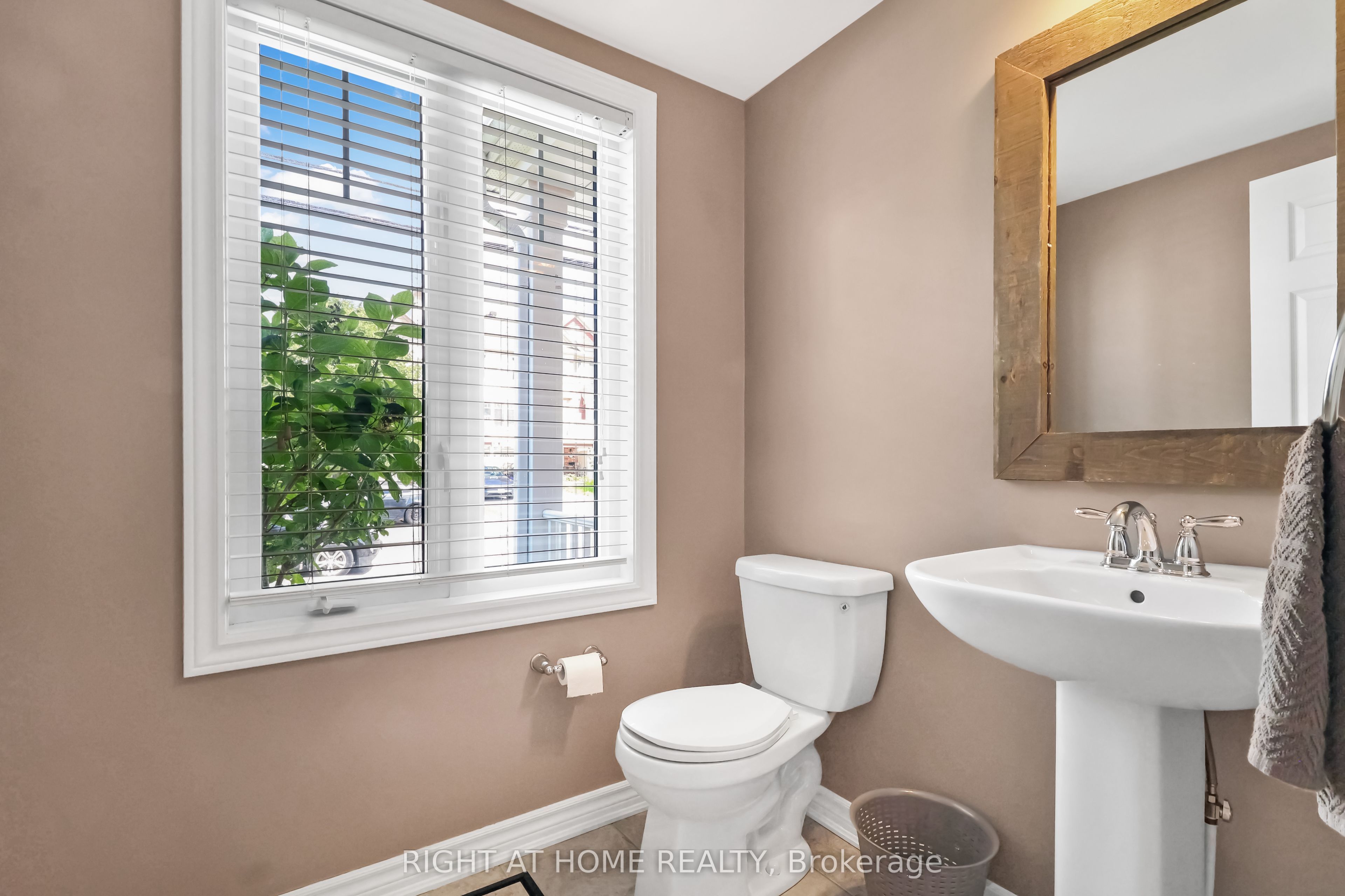 1896 MAPLE GROVE Road, Stittsville - Munster - Richmond, ON K2S 0W6 photo 5