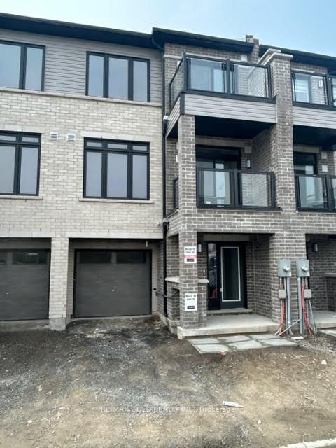 585 Colborne Street 1010, Brantford, ON N3S 3M7 photo 2