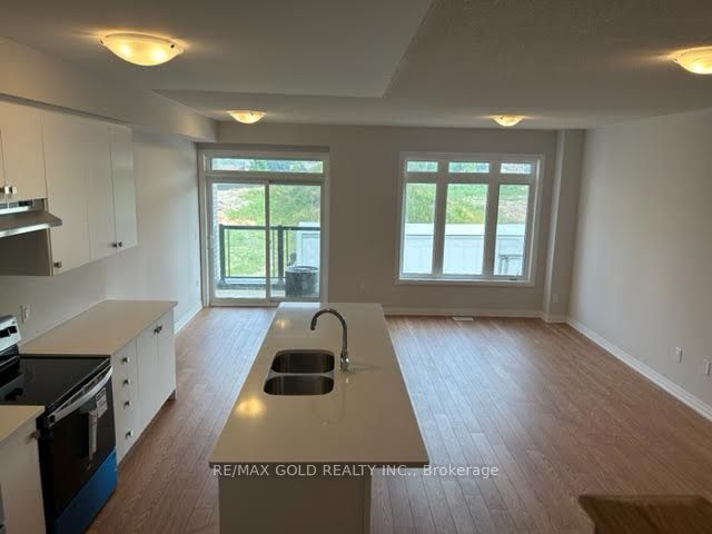 585 Colborne Street 1010, Brantford, ON N3S 3M7 photo 5