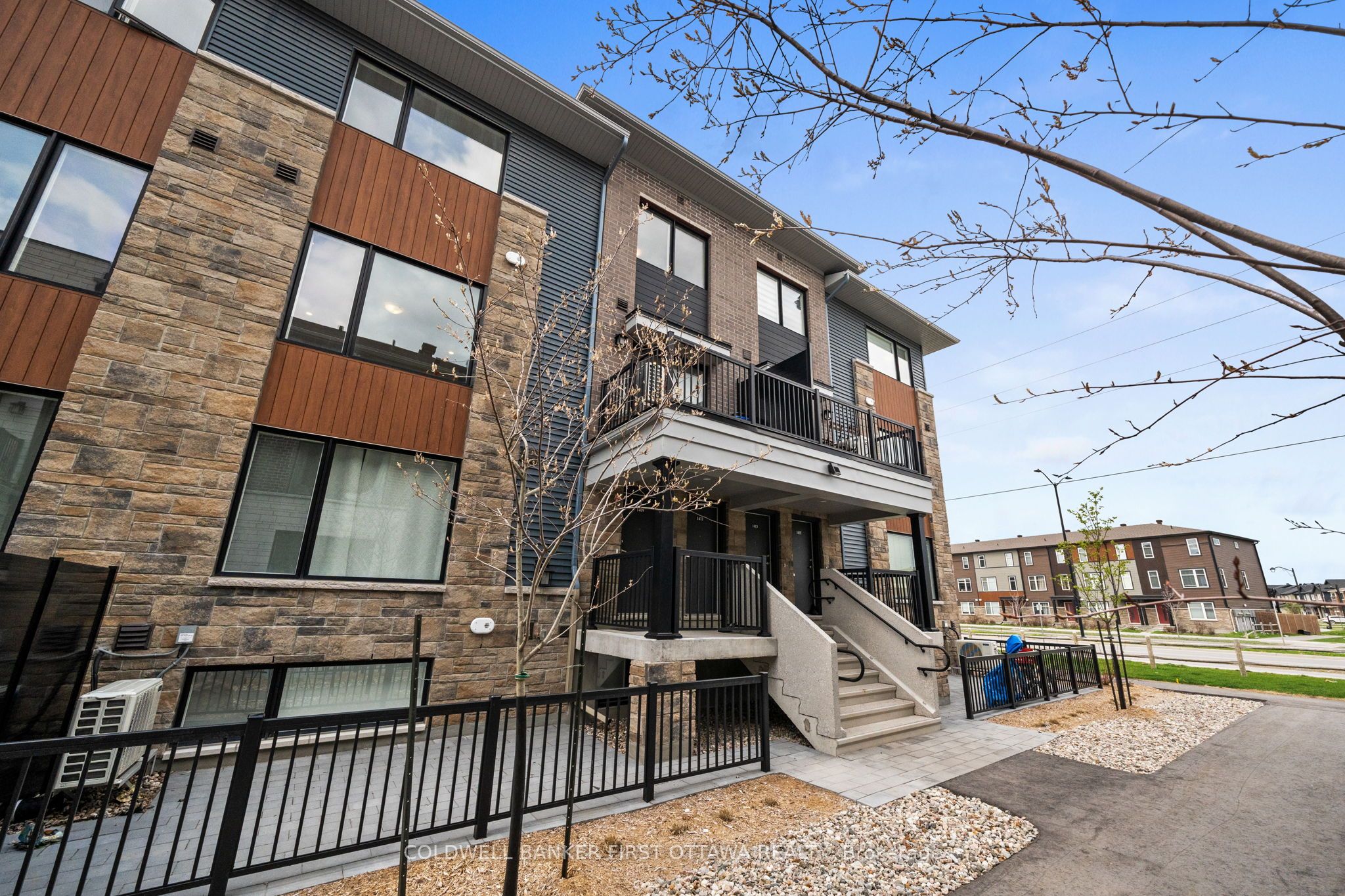 1411 Creekway Private, Kanata, ON K2T 0T1 photo 2