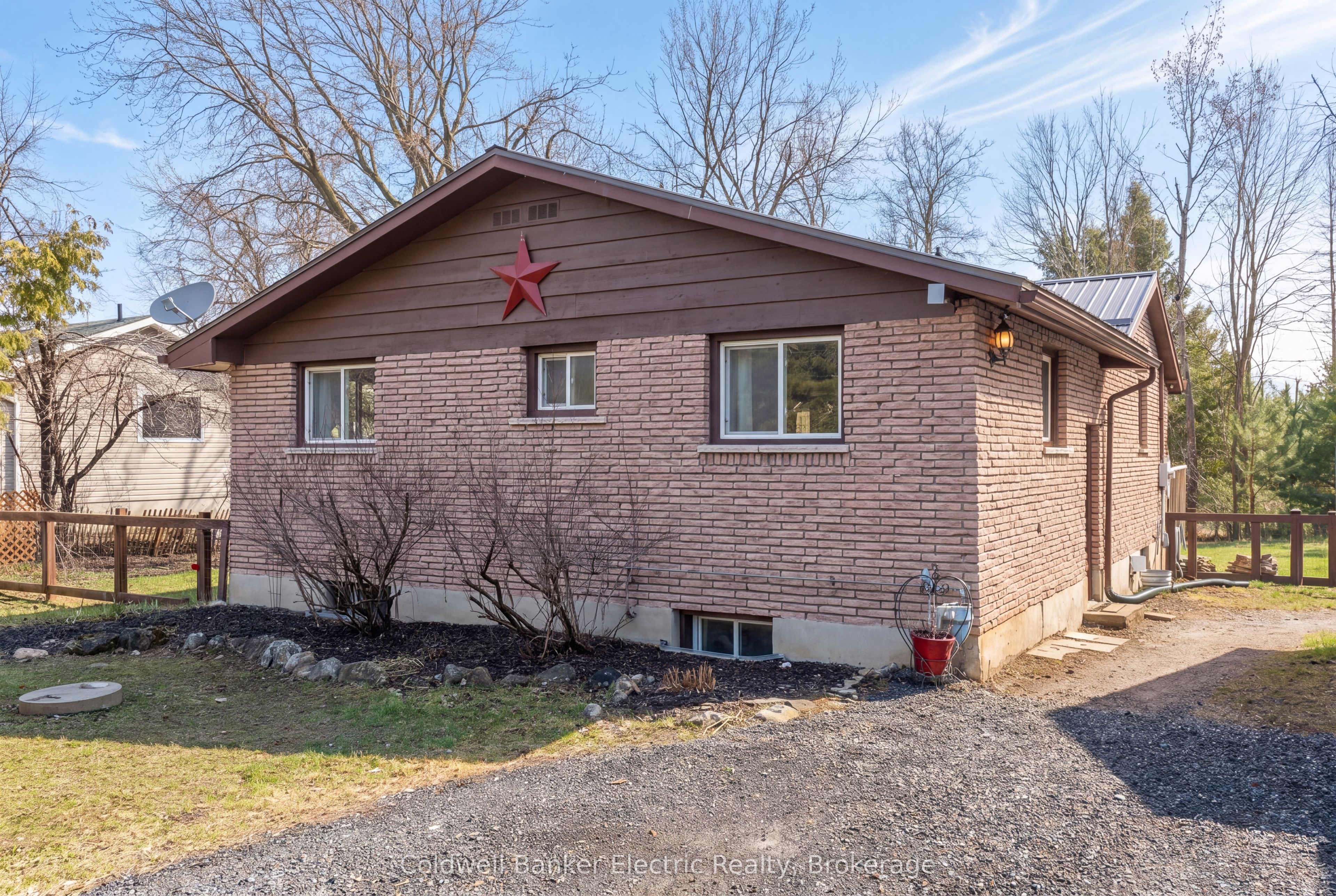 30 Woods Avenue, Kawartha Lakes, ON K0L 2W0 photo 2