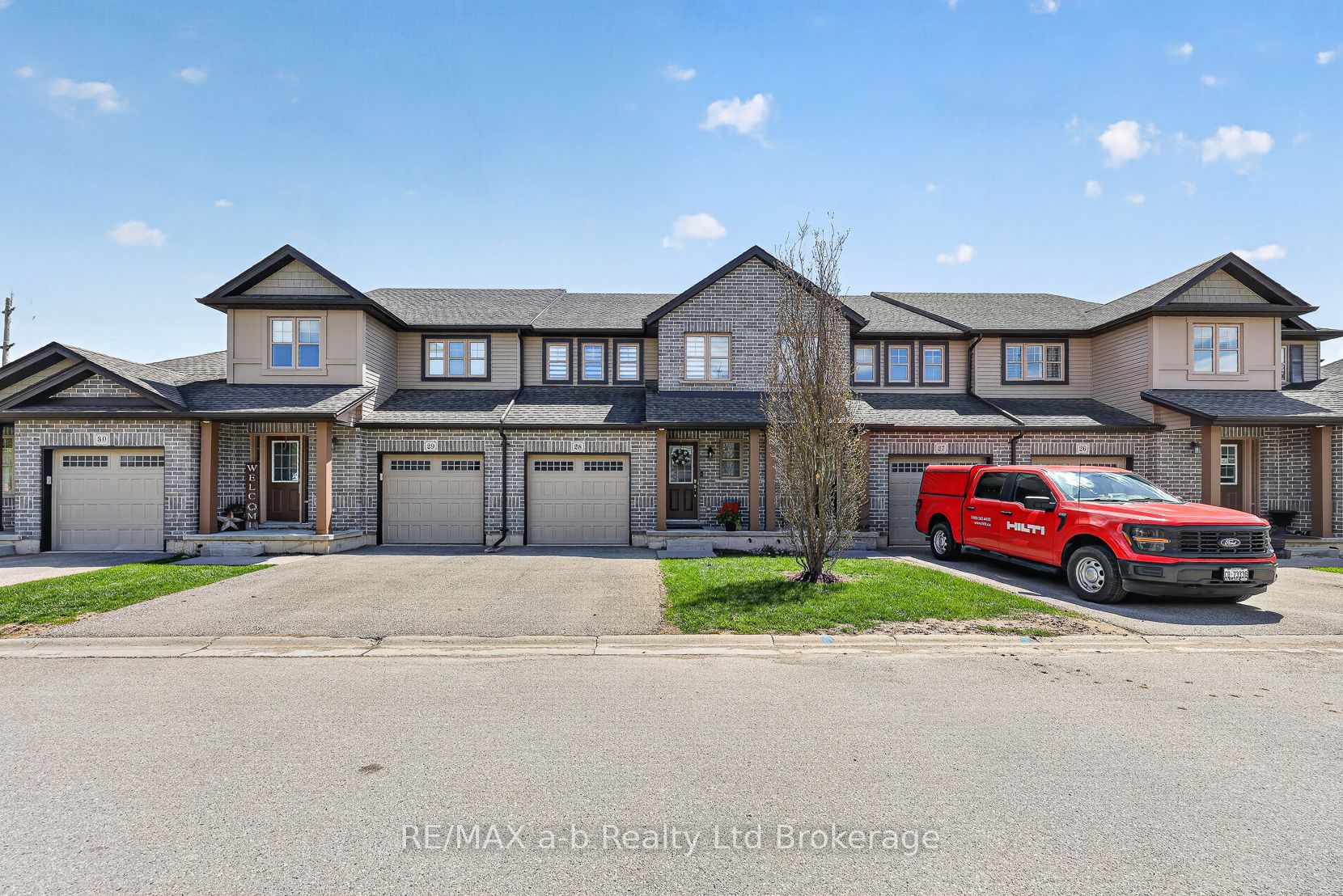 175 INGERSOLL Street N 28, Ingersoll, ON N5C 0B9 photo 2