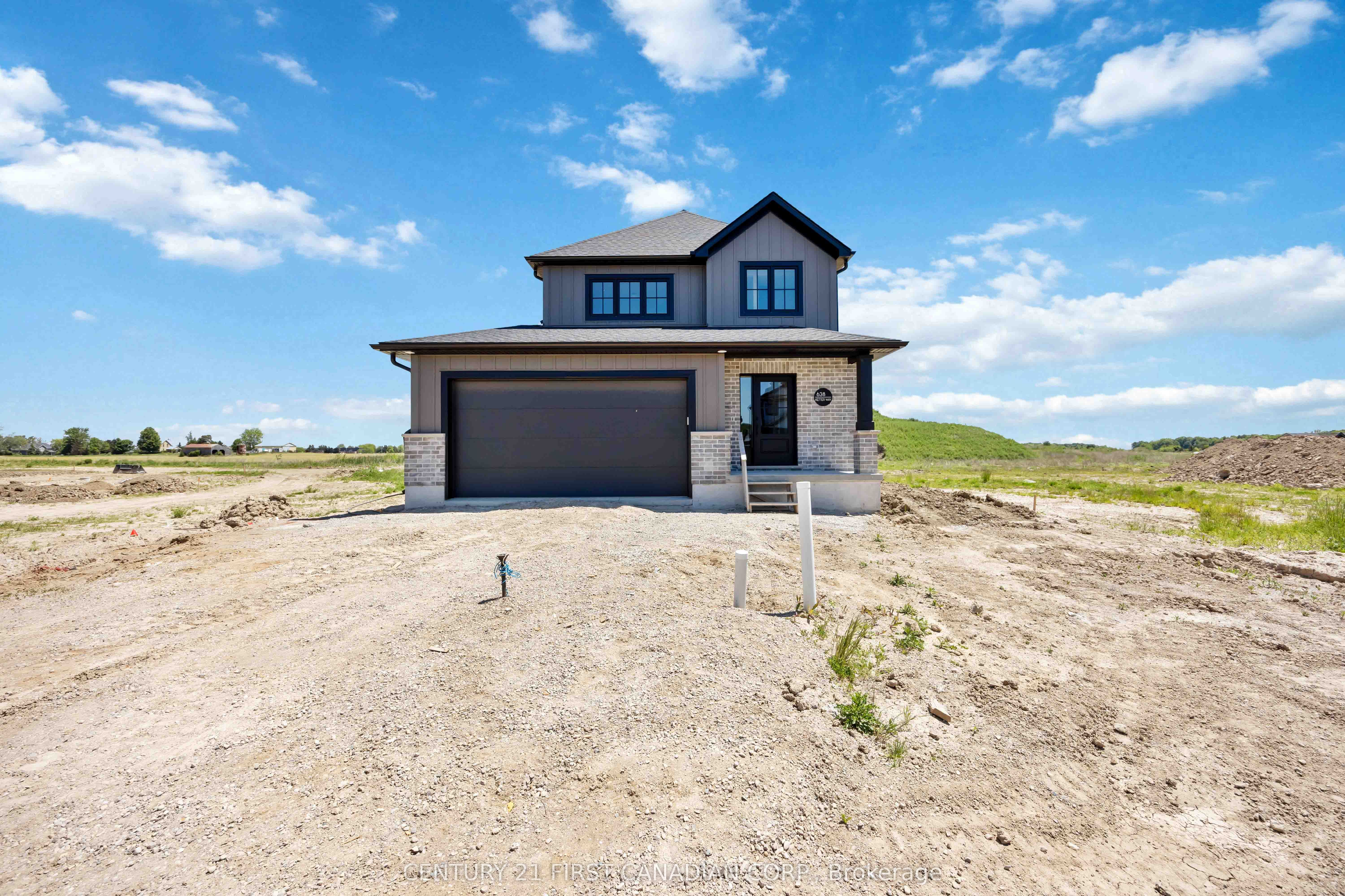 638 Ketter Way, Plympton-Wyoming, ON N0N 1T0