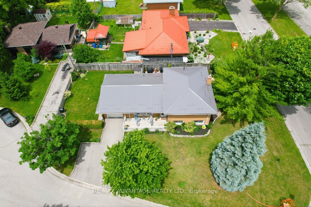 15 North Almond Place, London South, ON N5Z 4C8 photo 5