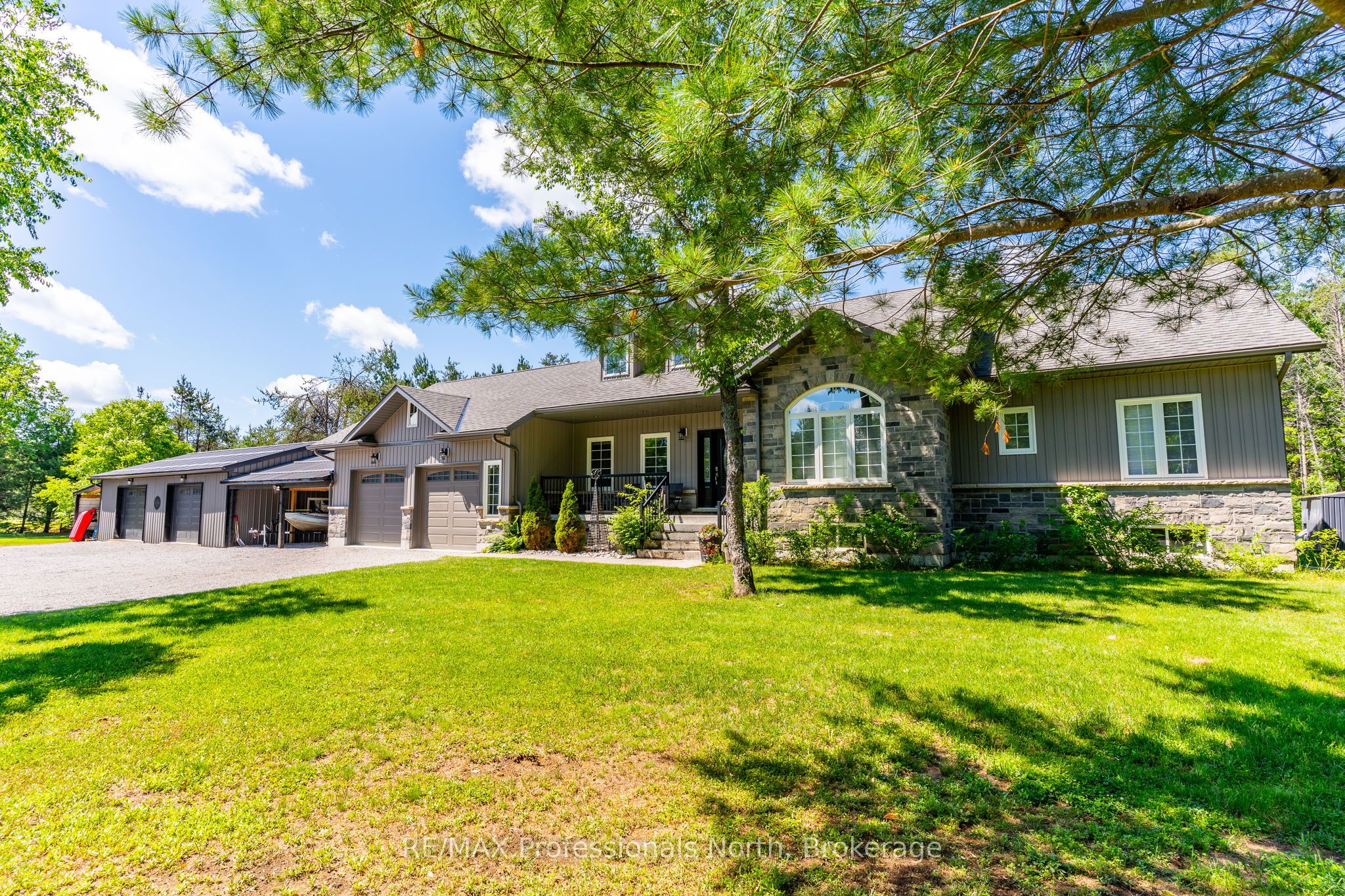 15 Austin Drive, Kawartha Lakes, ON K0M 1C0 photo 2