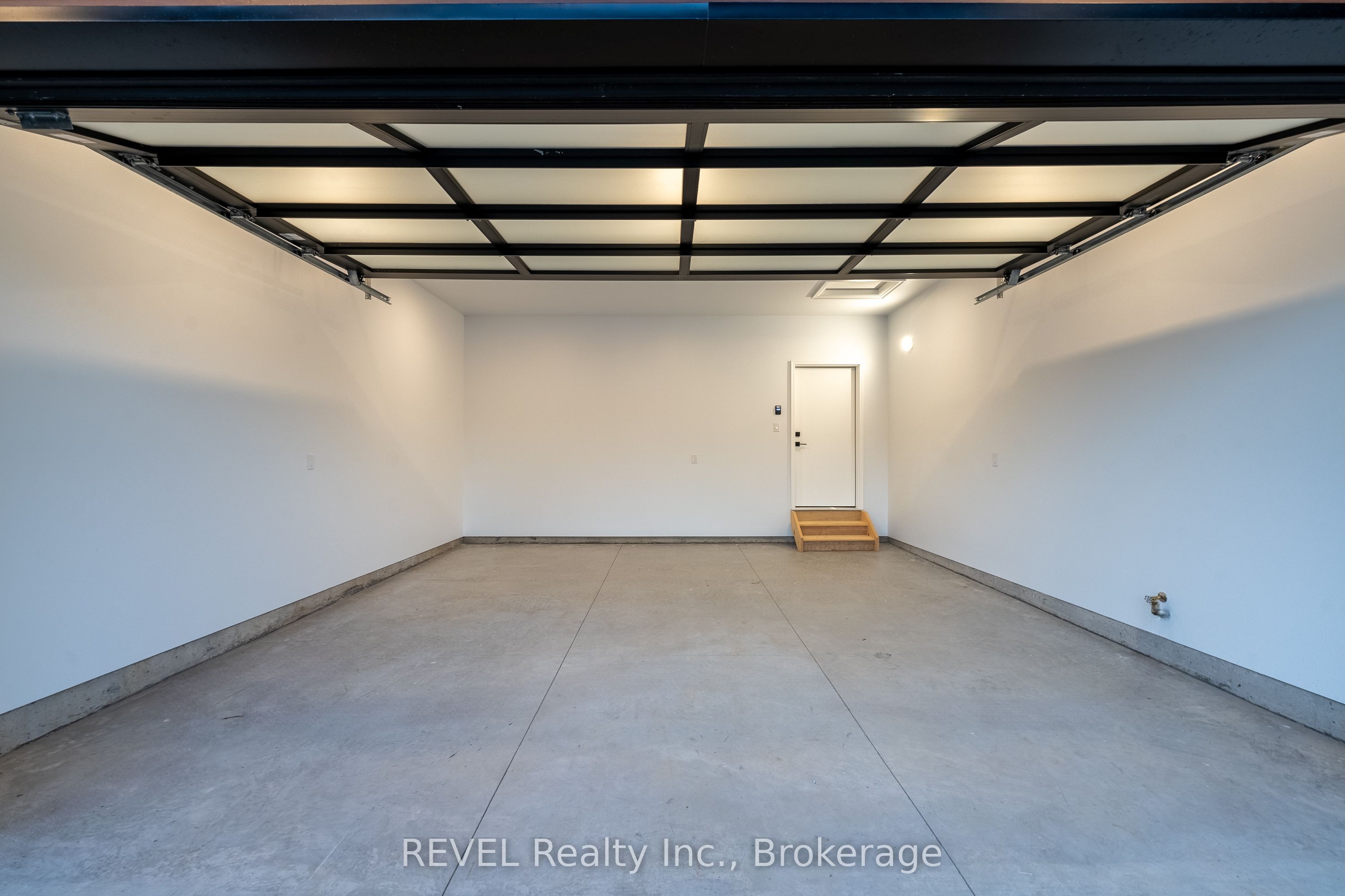 9 Anchor Road, Thorold, ON L0S 1A0 photo 3