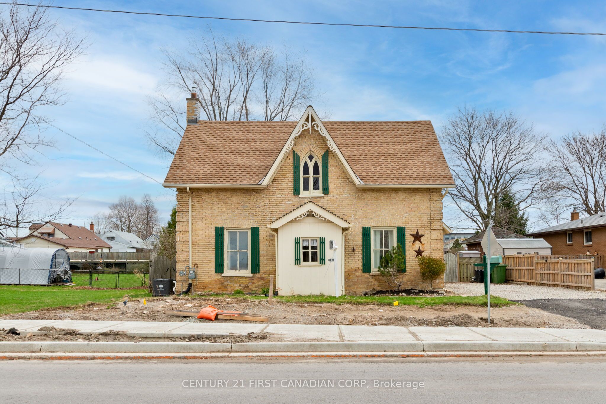1 Fairview Avenue, St. Thomas, ON N5R 4X2 photo 2